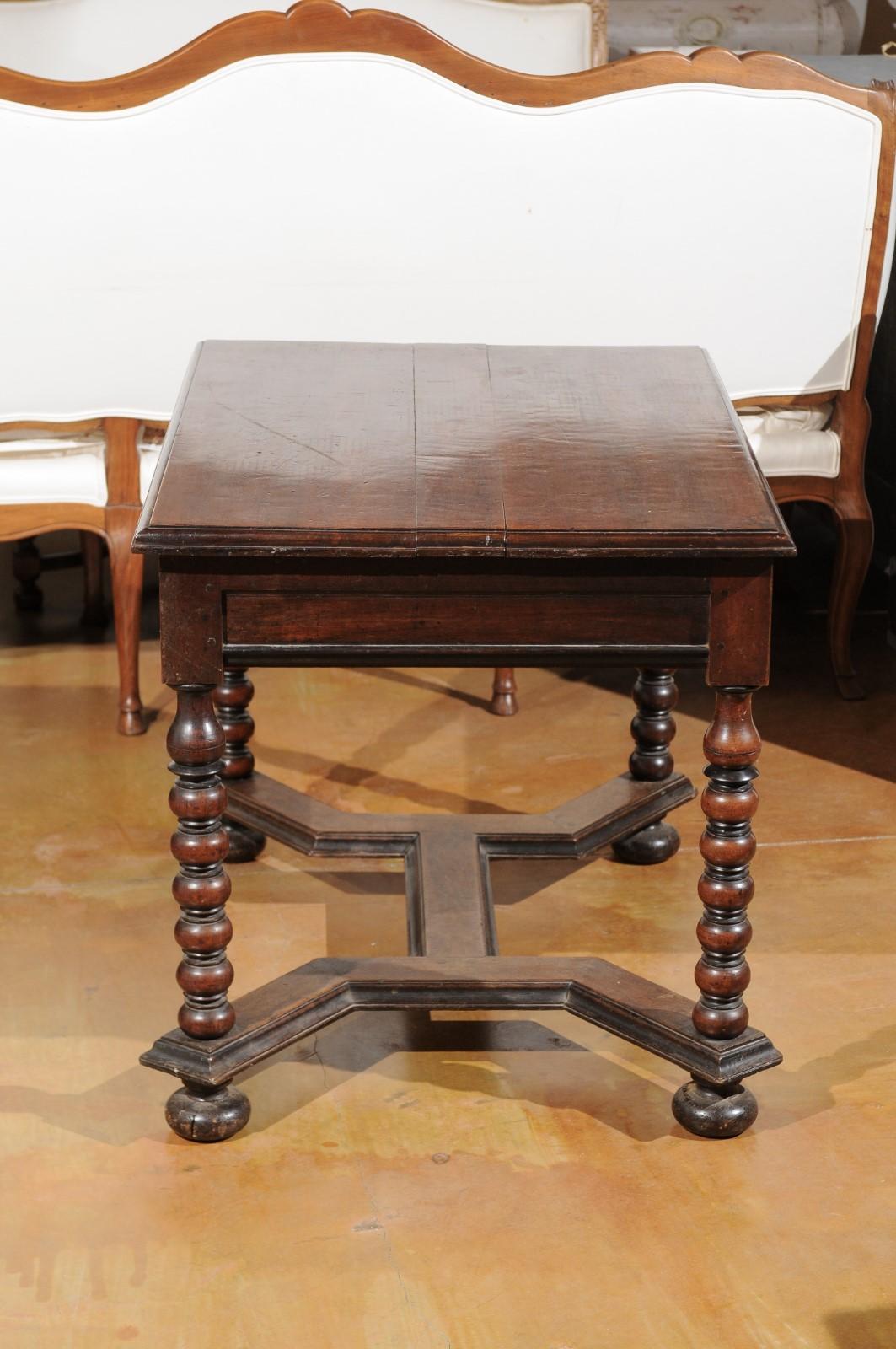 French 17th Century Louis XIII Walnut Side Table with Bobbin Legs and Stretcher 5