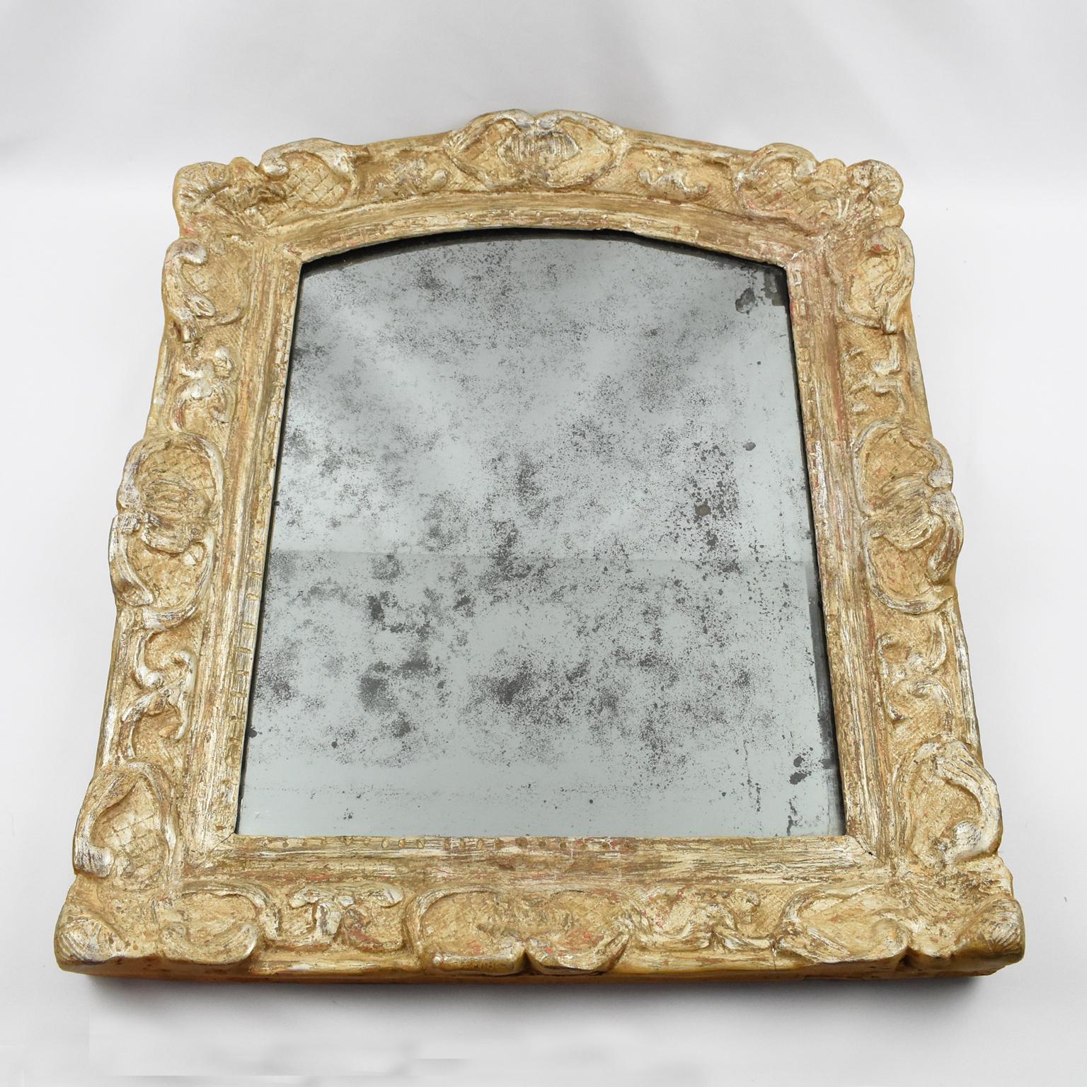 French 17th Century Louis XIV Silver Leaf Wall Mirror In Good Condition For Sale In Atlanta, GA