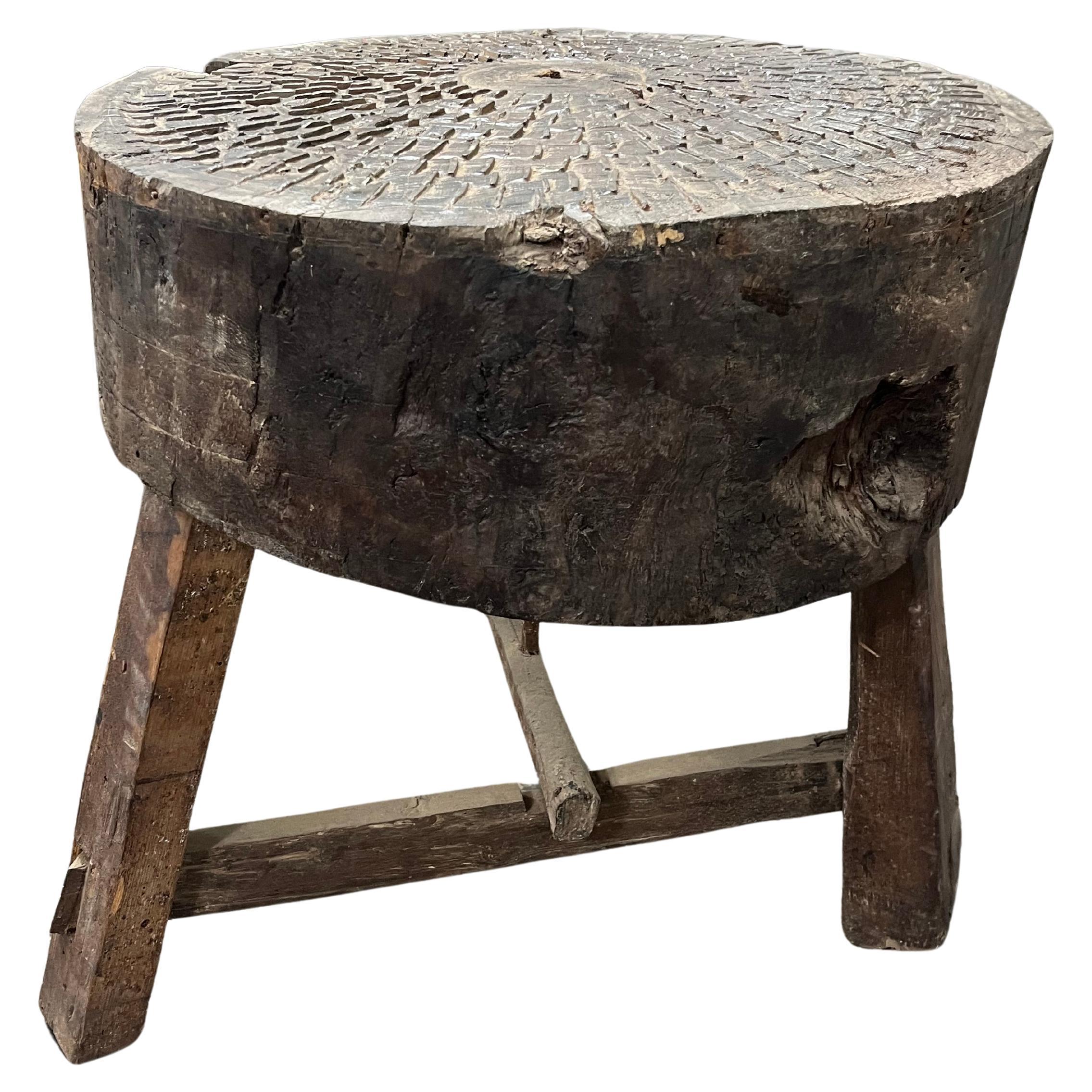 French 17th Century Moulin, Grain Grinding Billot For Sale 1