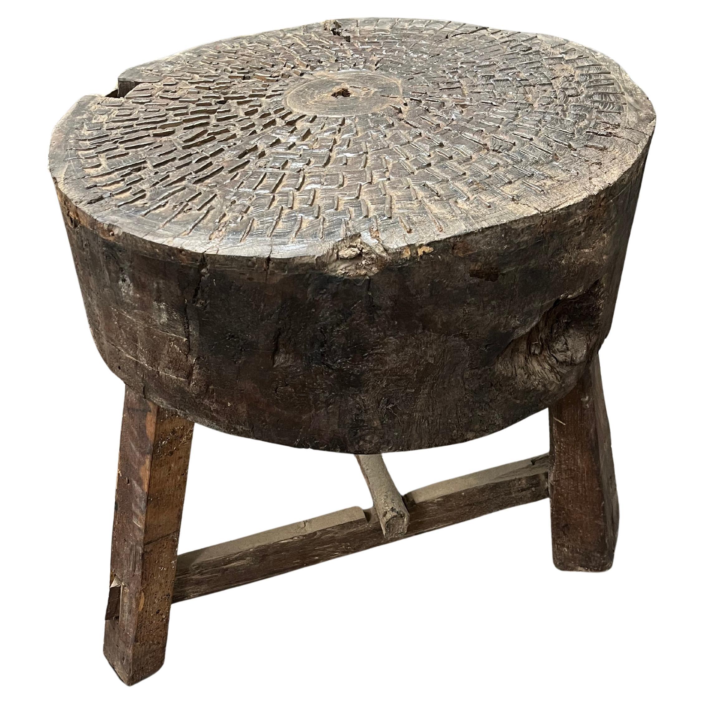 French 17th Century Moulin, Grain Grinding Billot For Sale 2