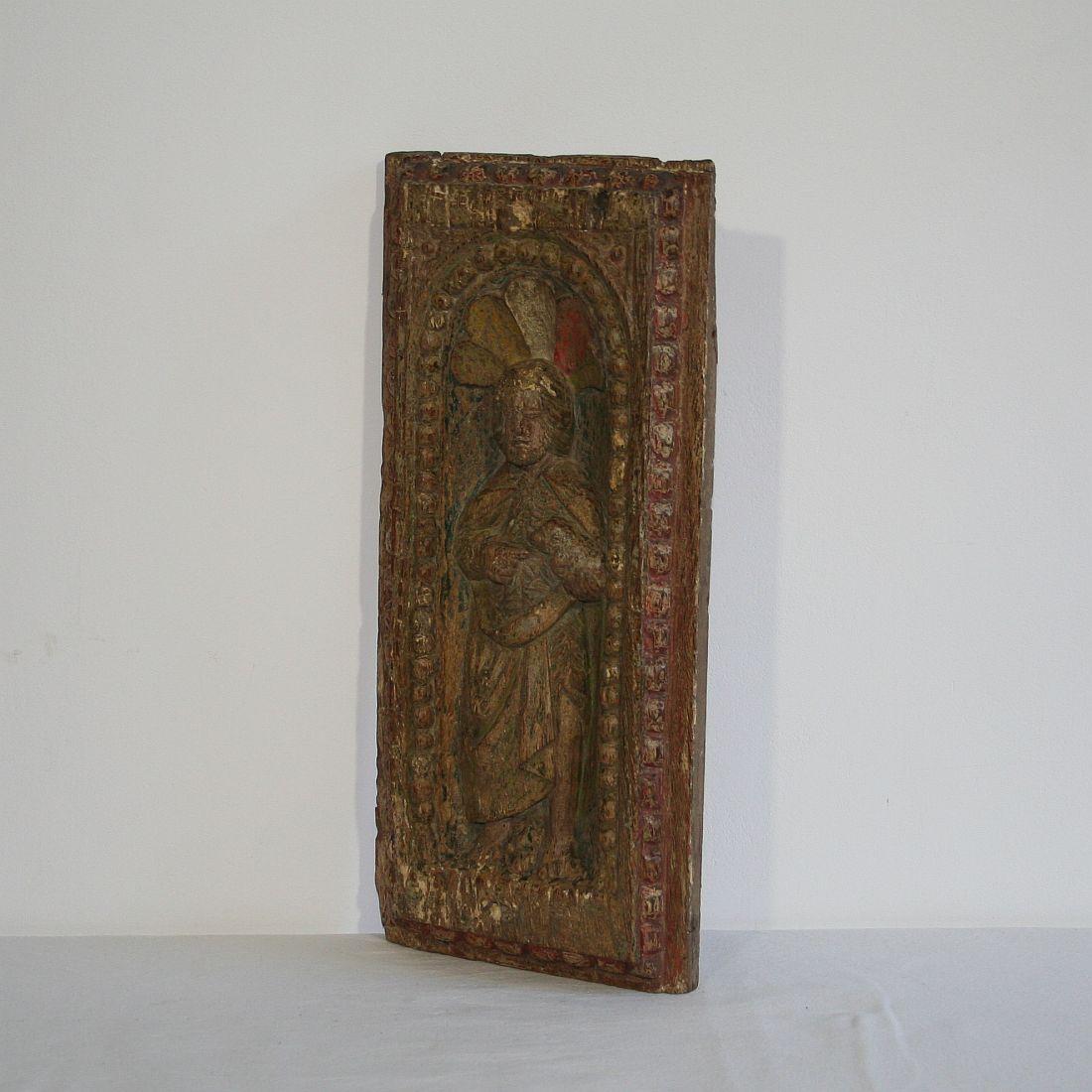French 17th Century Oak Panel with Saint In Good Condition In Buisson, FR