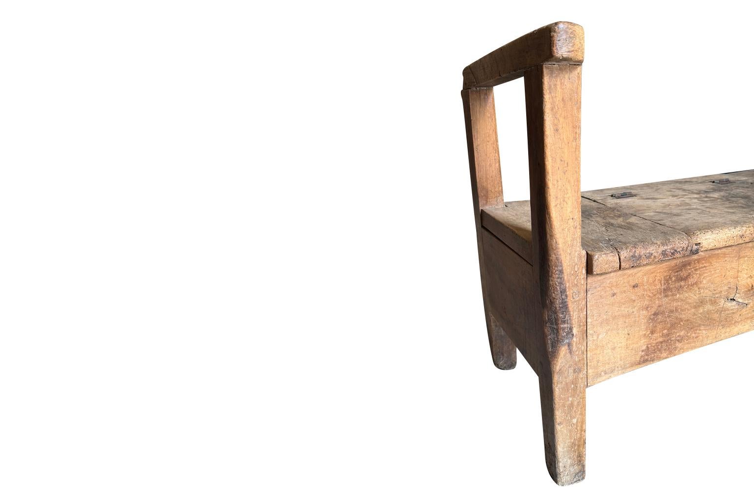 Banco/Tronco primitivo francés del siglo XVII Nogal en venta