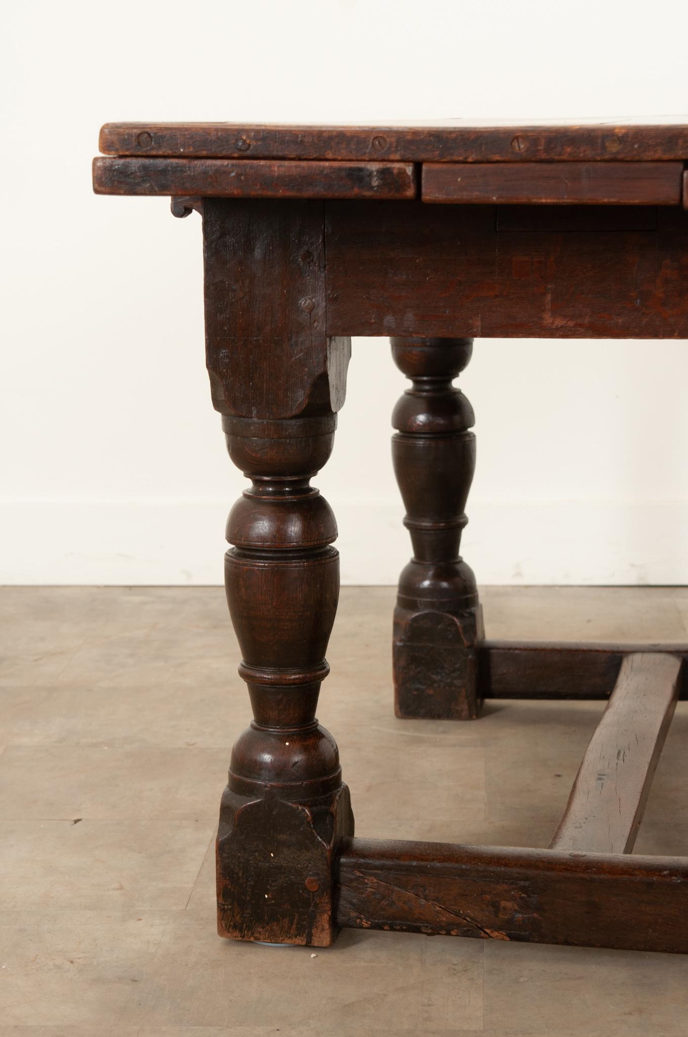 French 17th Century Solid Oak Extending Dining Table For Sale 5