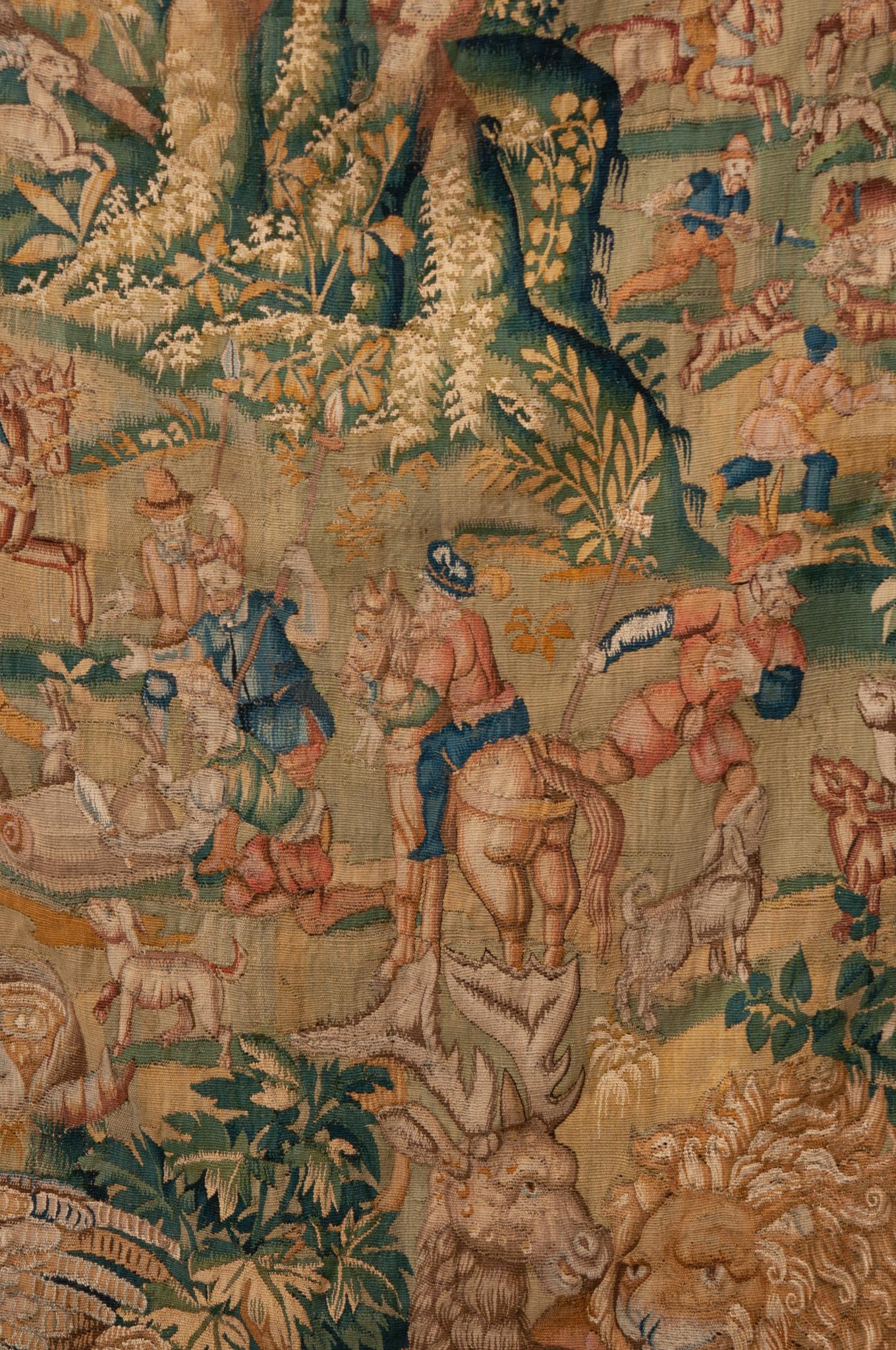 French 17th Century Tapestry In Good Condition For Sale In Baton Rouge, LA