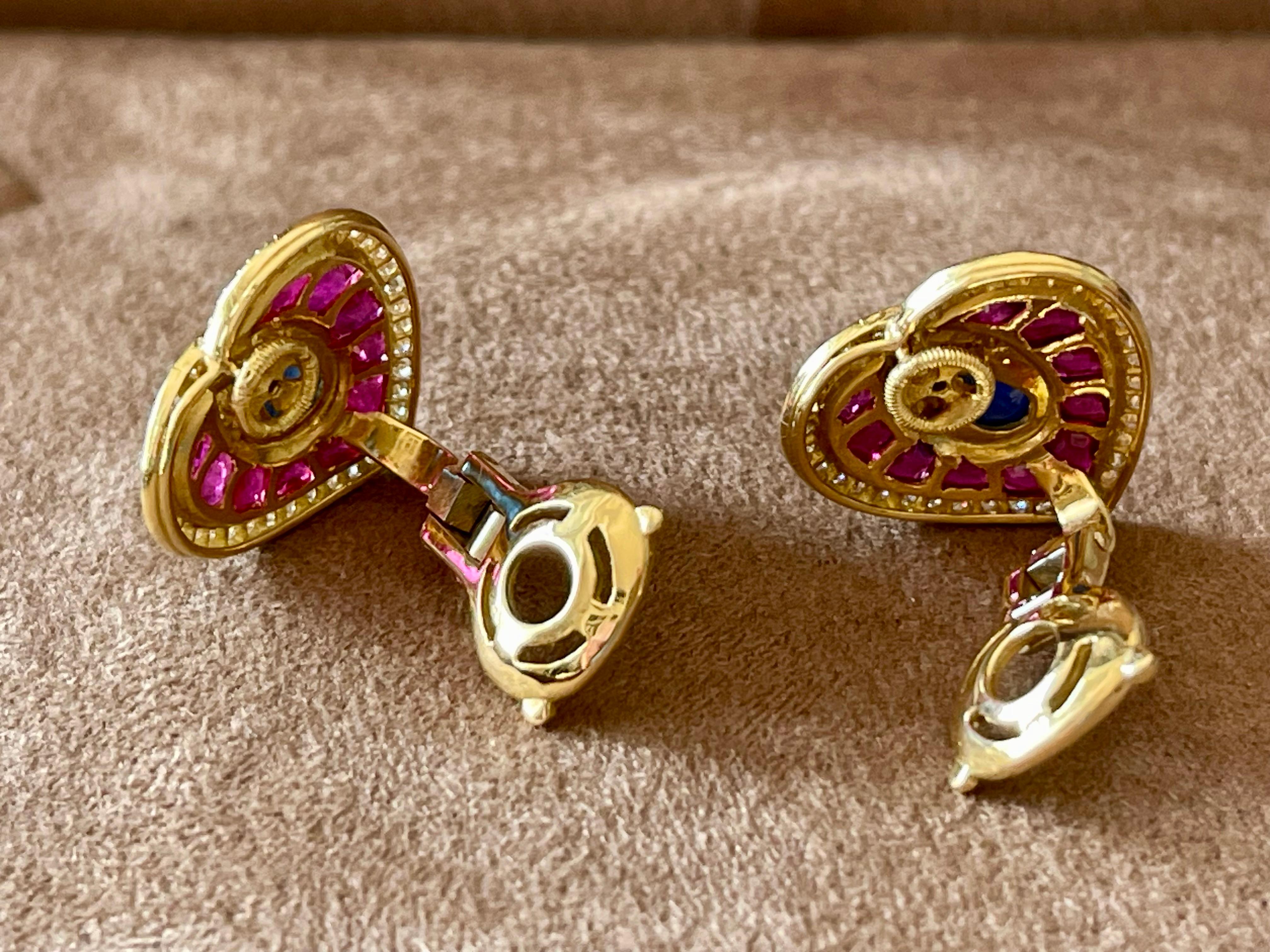 Women's French 18 K yellow Gold Vintage Heart earclips Sapphire Ruby Diamonds For Sale