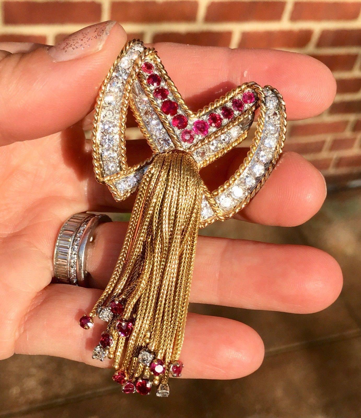 Women's French 18 Karat Gold 3.90 Carat Ruby VS Diamond Necklace Pendant