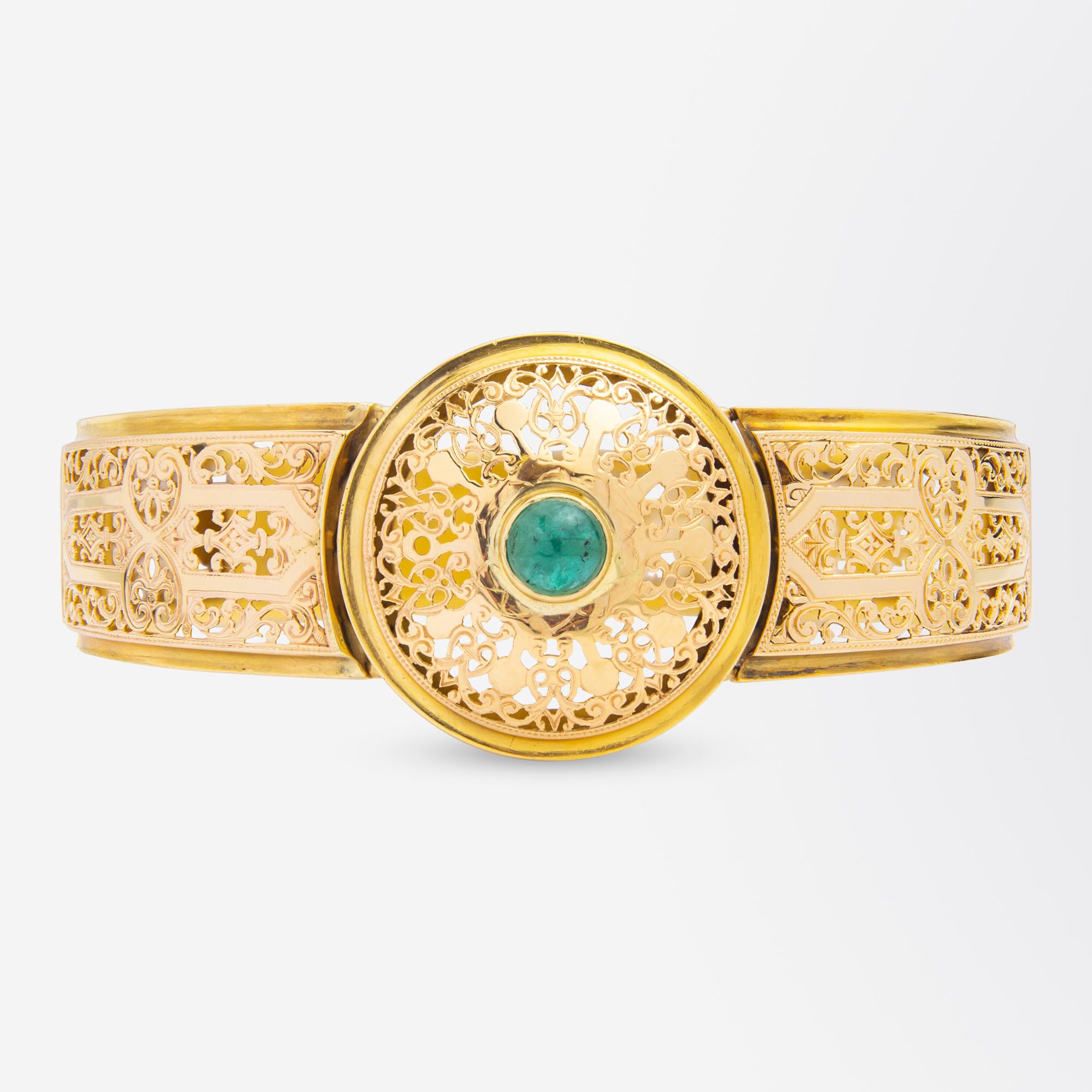 Belle Époque French, 18 Karat Gold and Cabochon Emerald Hinged Bangle For Sale