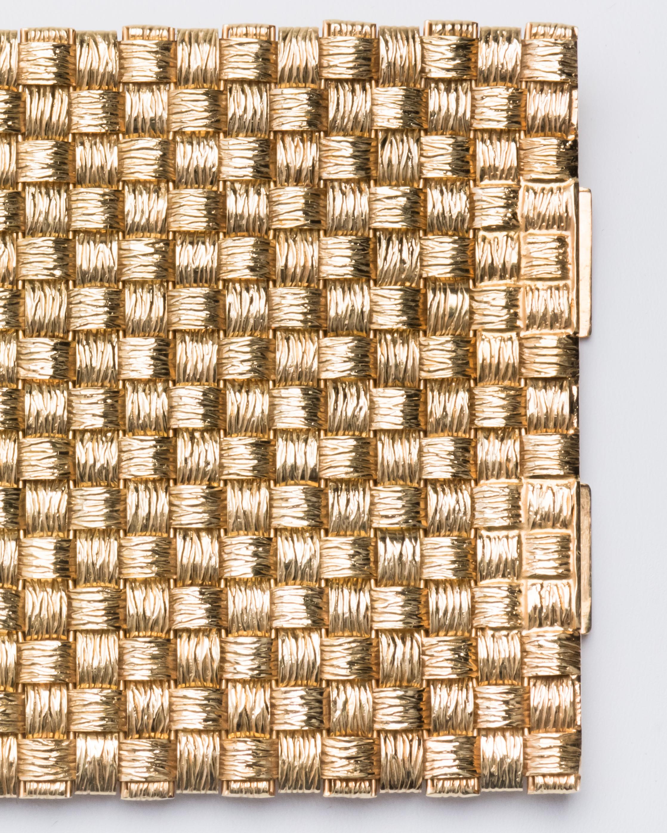 Französisches gewebtes Armband aus 18 Karat Gold im Zustand „Hervorragend“ im Angebot in West Hollywood, CA