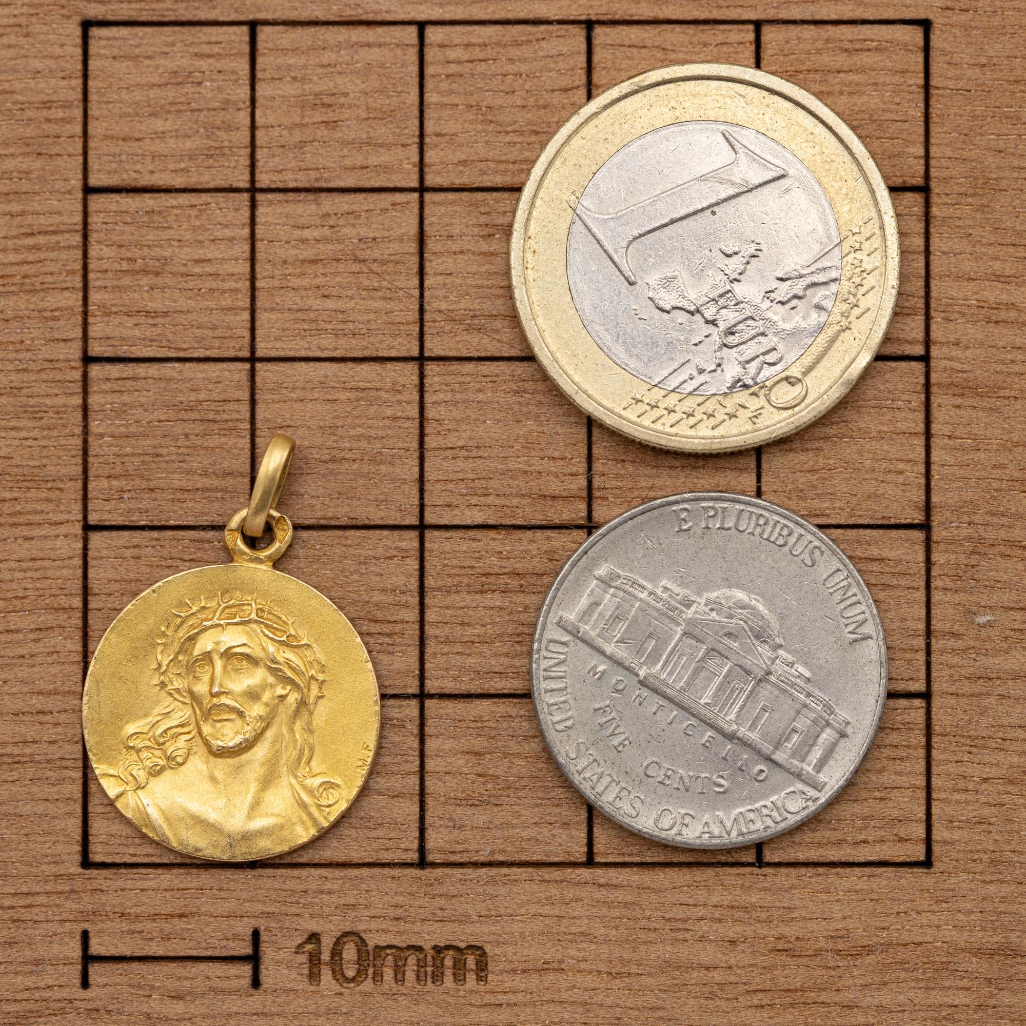 French 18 karat solid gold Jesus pendant - Rare engraved Antique Catholic charm 2