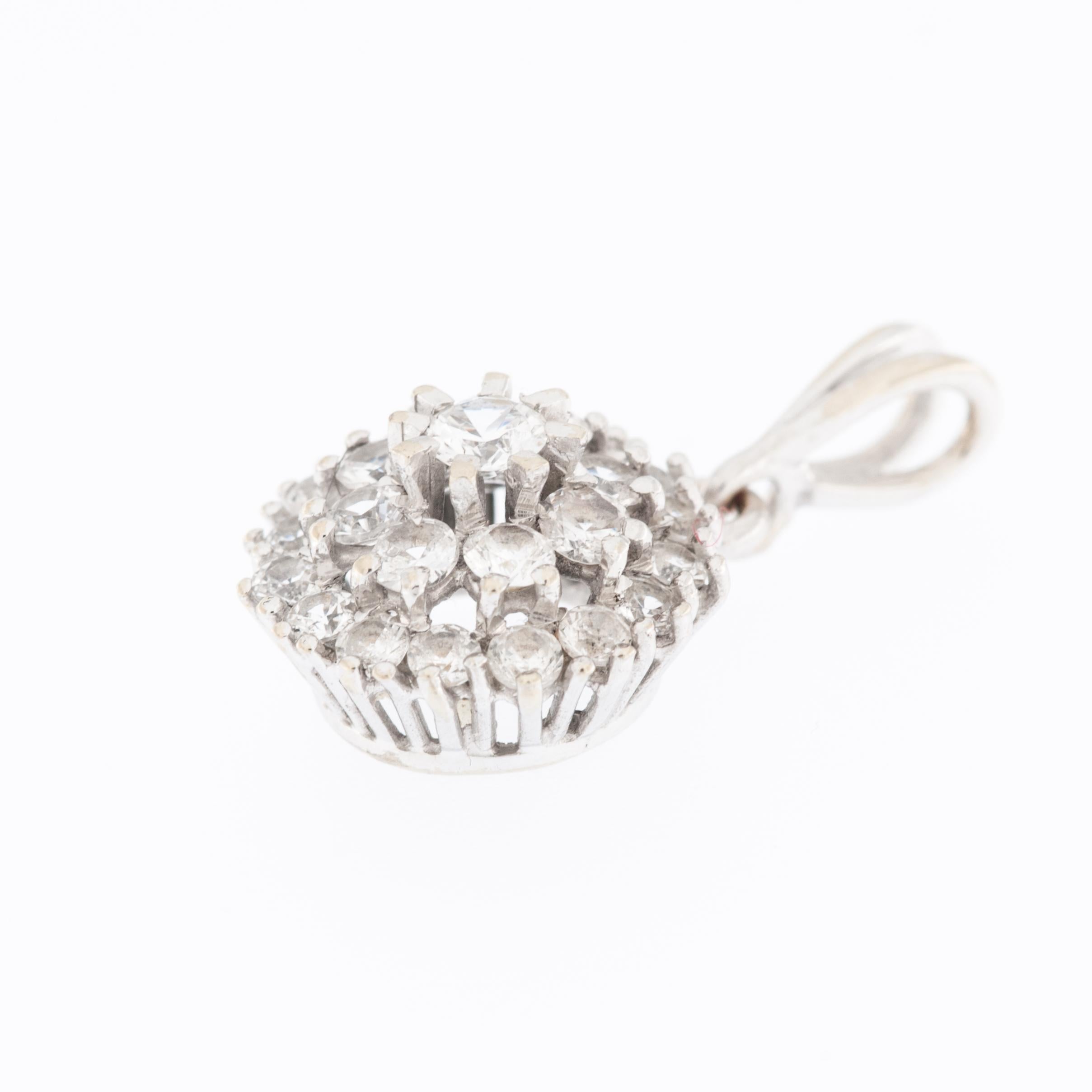 Brilliant Cut French 18 karat White Gold Pendant with Diamonds For Sale