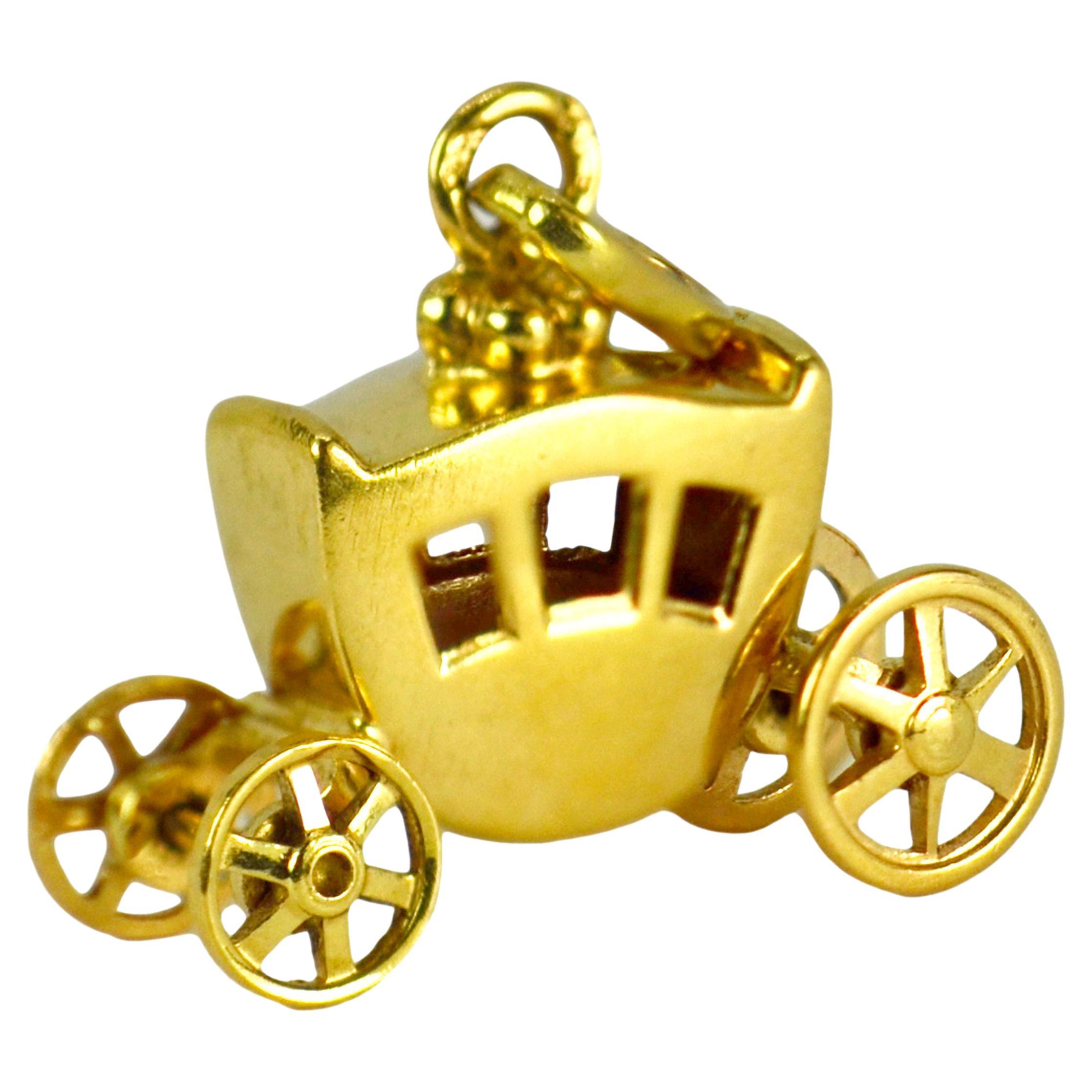 French 18 Karat Yellow Gold Carriage Charm Pendant For Sale
