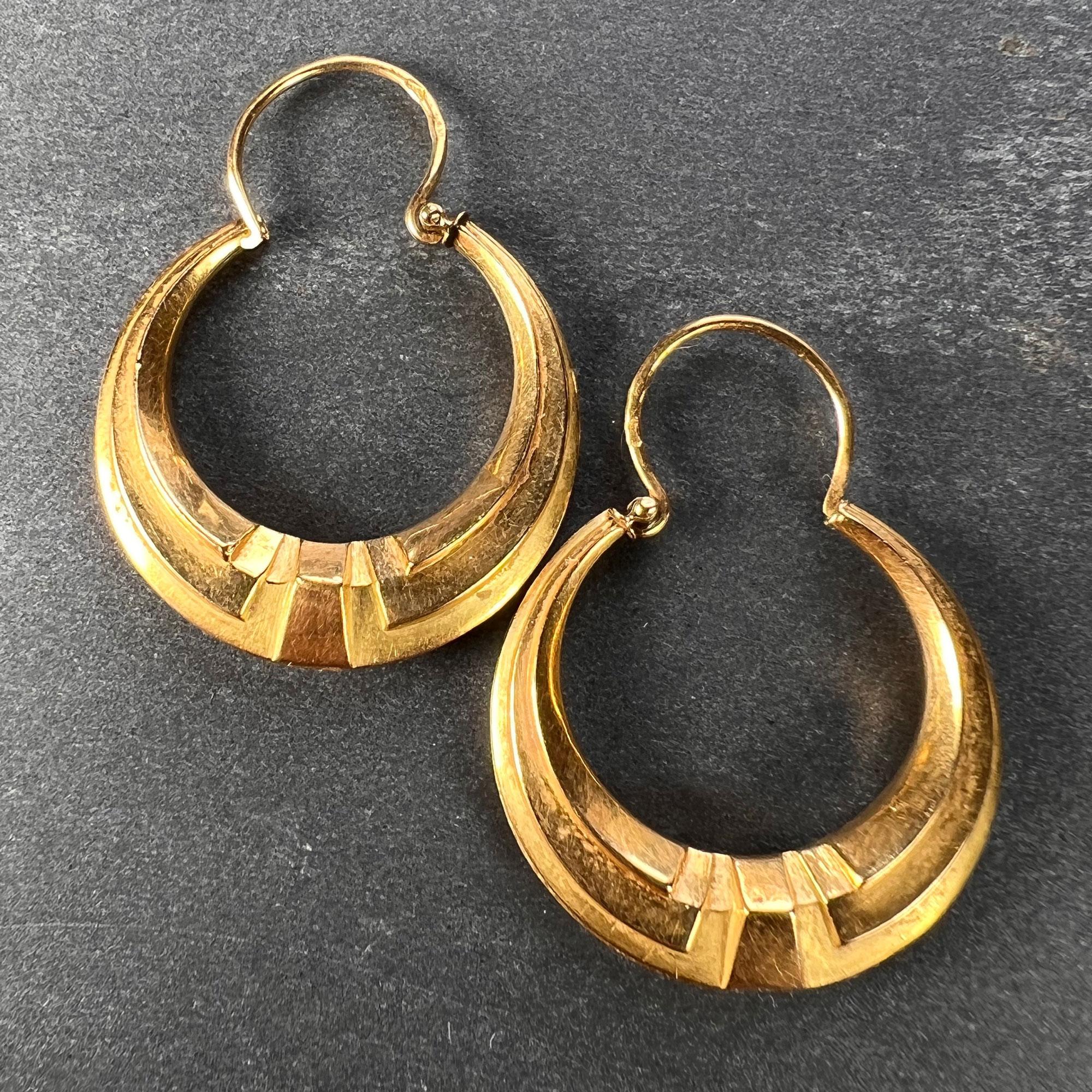 French 18 Karat Yellow Gold Creole Hoop Earrings In Good Condition For Sale In London, GB
