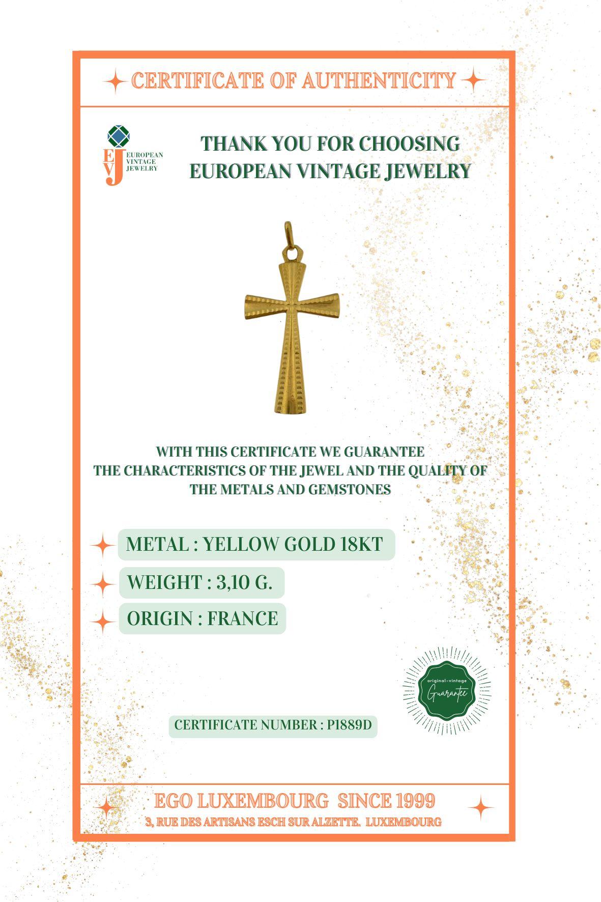 French 18 karat Yellow Gold Cross en vente 4
