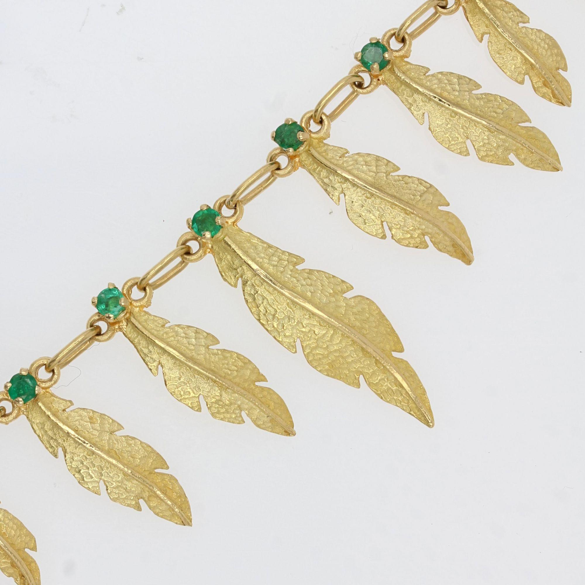 French 18 Karat Yellow Gold Emerald Feather Necklace In Excellent Condition In Poitiers, FR