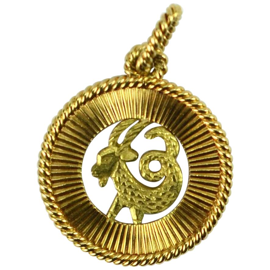 French 18 Karat Yellow Rose Gold Zodiac Capricorn Charm Pendant