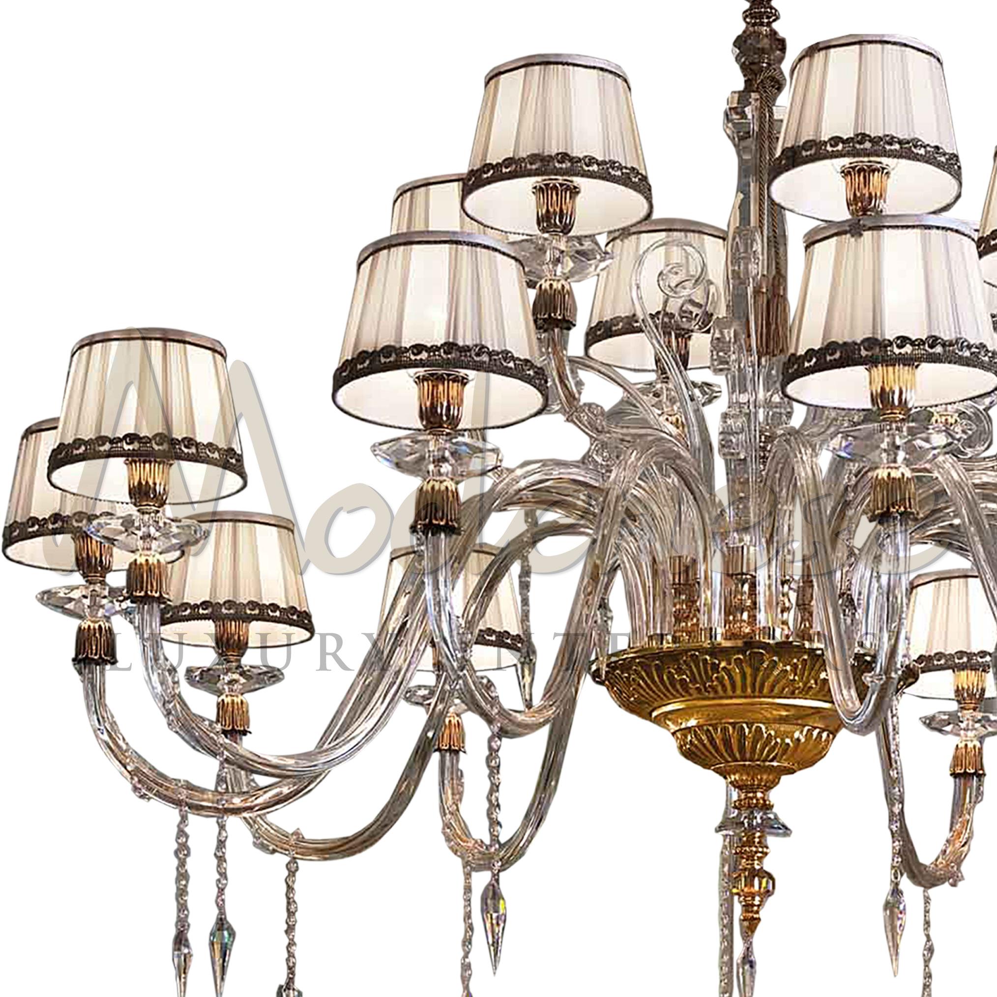 Italian French 18 Lights Chandelier in Gold Finishing, Transparent Crystal and Amber For Sale