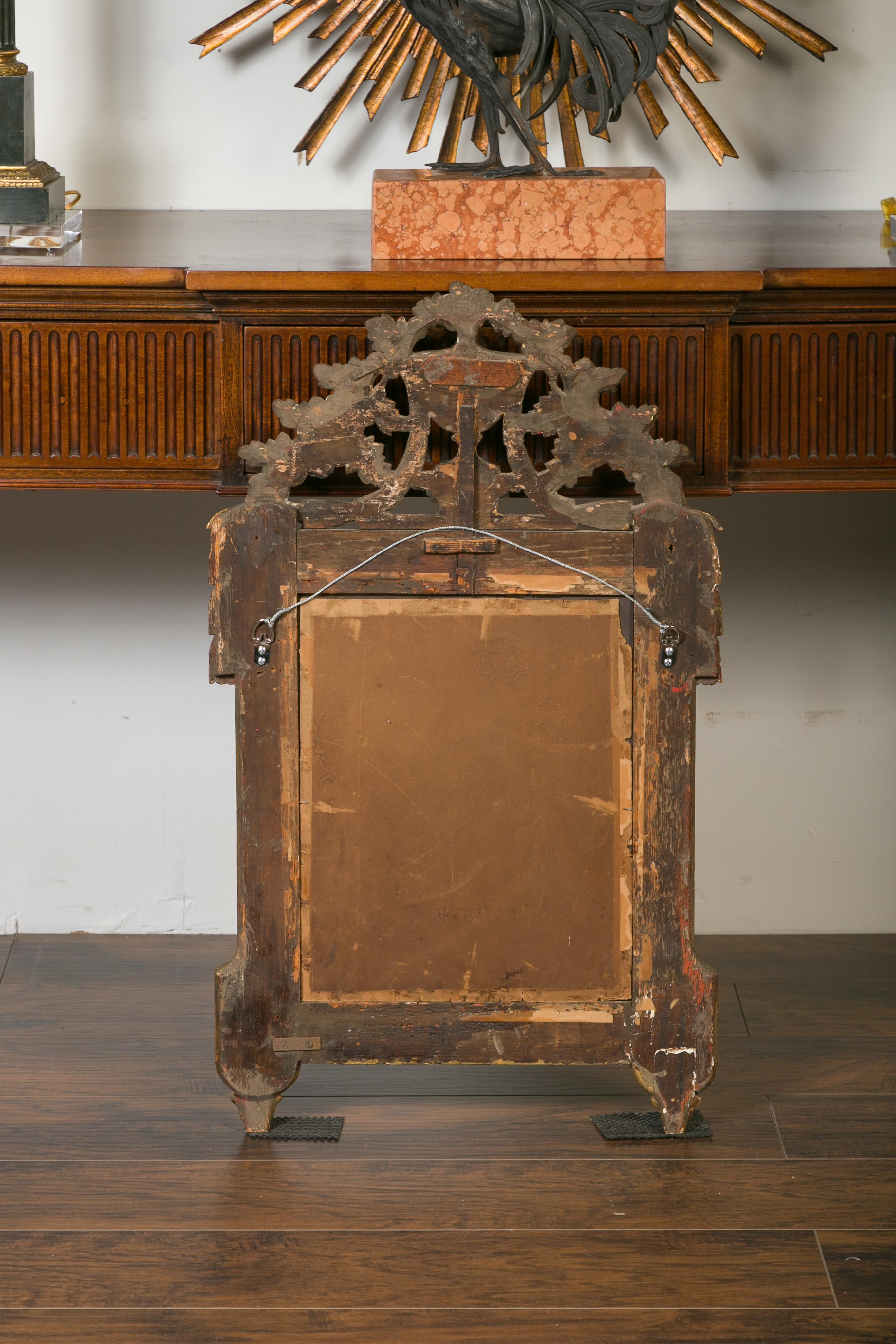 Französisch 1800er Giltwood Crested Spiegel mit geschnitztem Laub:: Urne und Girlande im Angebot 10
