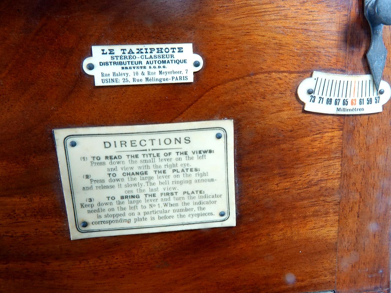 XIXe siècle Le Taxiphote (1800) - Visionneuse stéréo sur pied avec diapositive en verre
