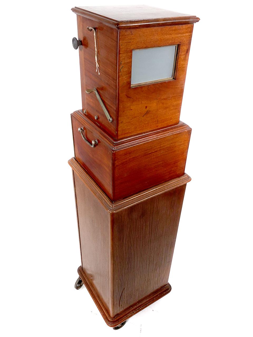 Acajou Le Taxiphote (1800) - Visionneuse stéréo sur pied avec diapositive en verre