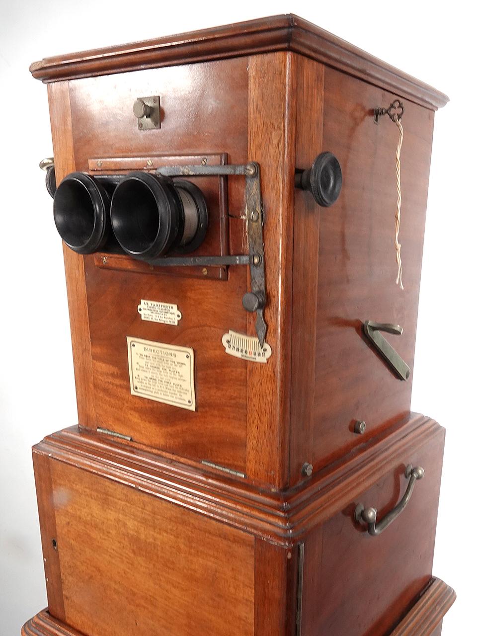 Le Taxiphote (1800) - Visionneuse stéréo sur pied avec diapositive en verre 2