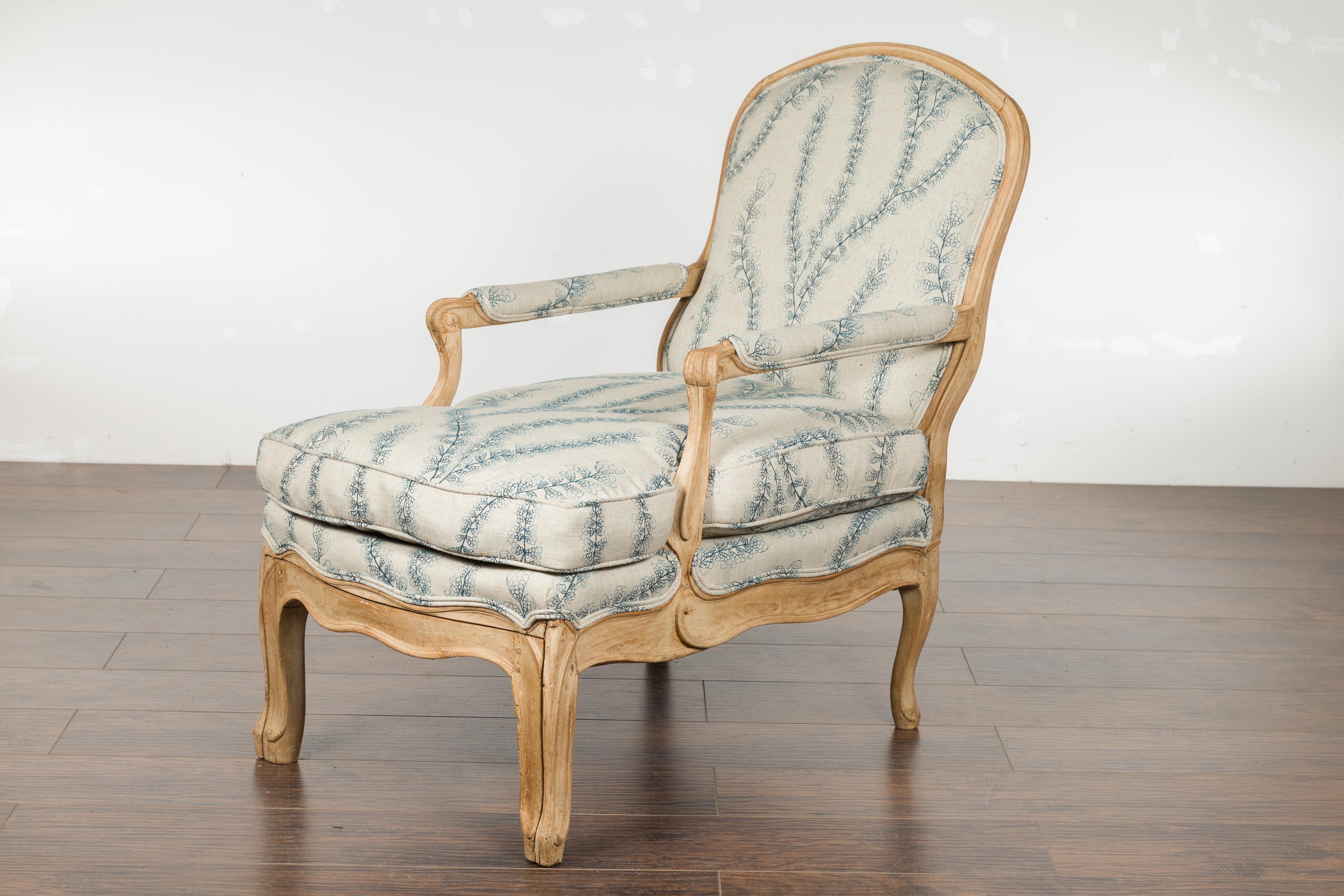 French 1800s Louis XV Style Oak Lounge Chair with Natural Patina and Upholstery 10