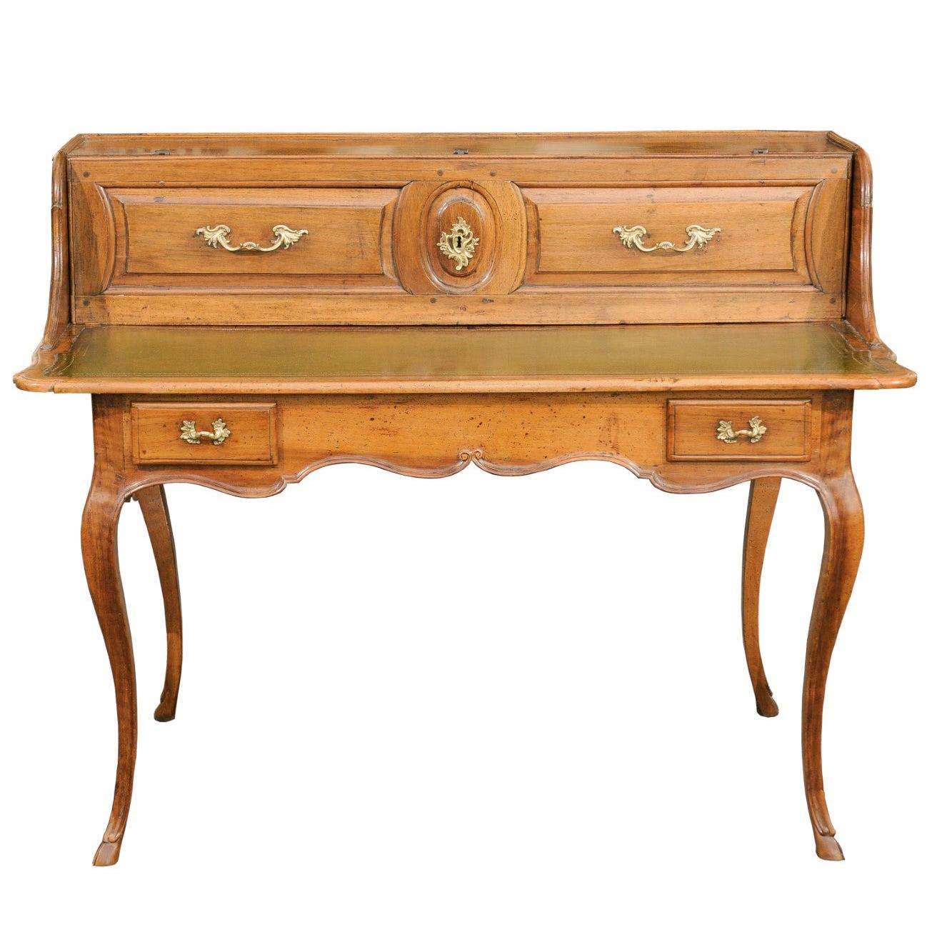 Bureau français de style Louis XV des années 1800 avec cuir vert et panneau de soulèvement