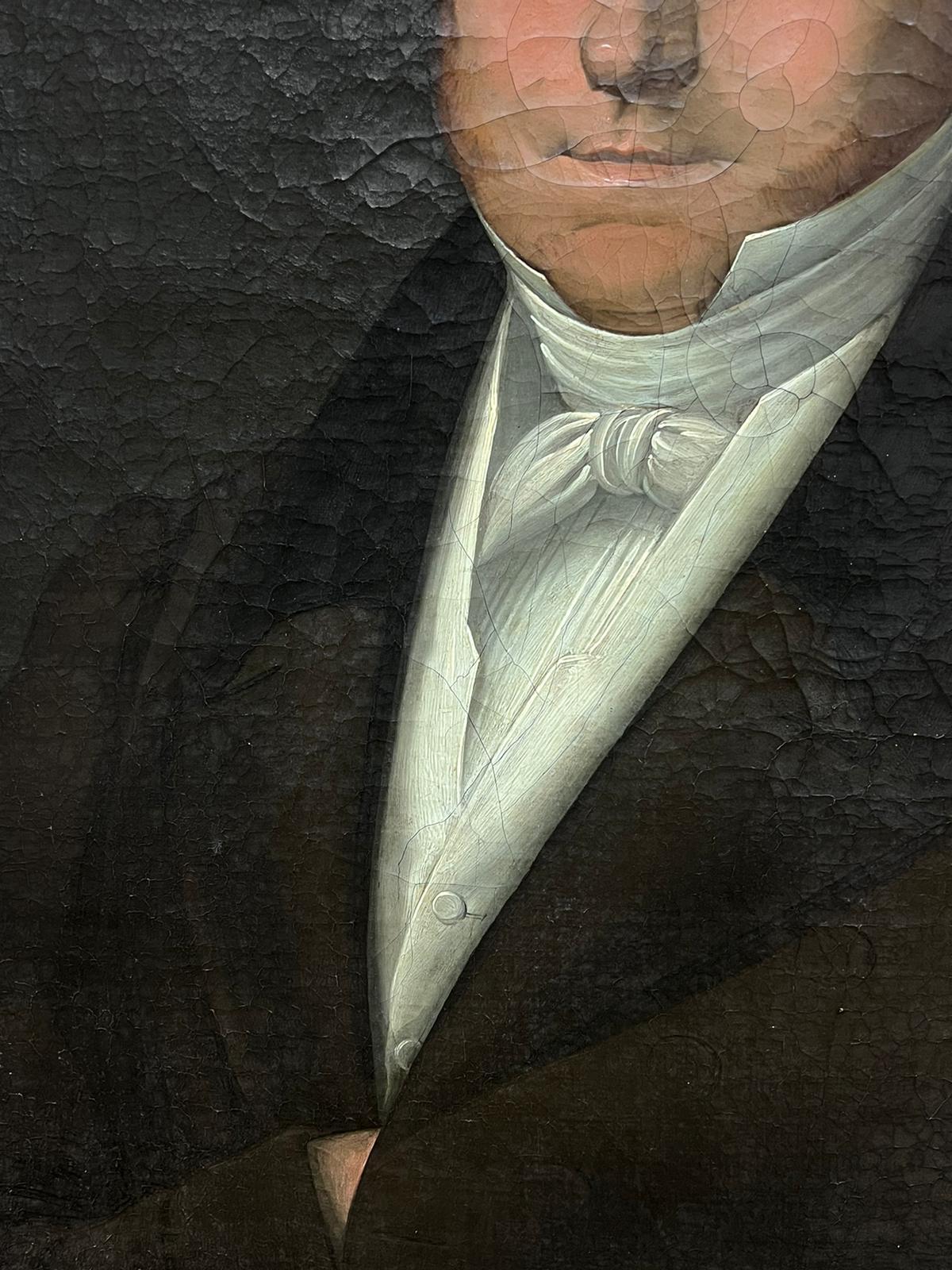 Grand portrait de gentleman avec gants de soie d'époque Empire français des années 1800 en vente 1
