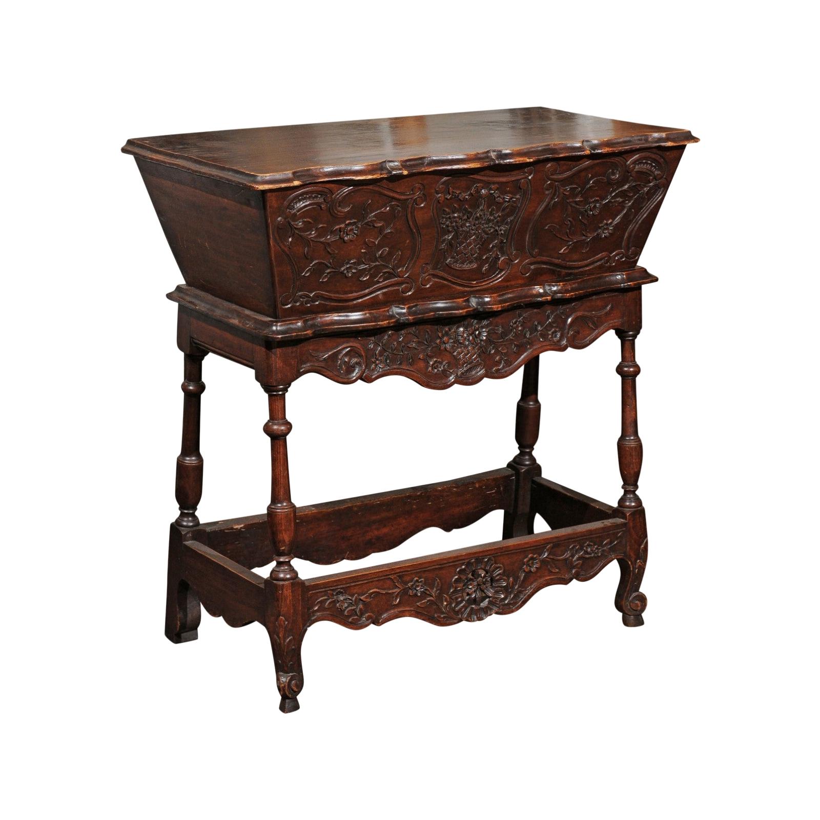 French 1800s Walnut Dough Bin with Foliage Carved Motifs and Turned Legs