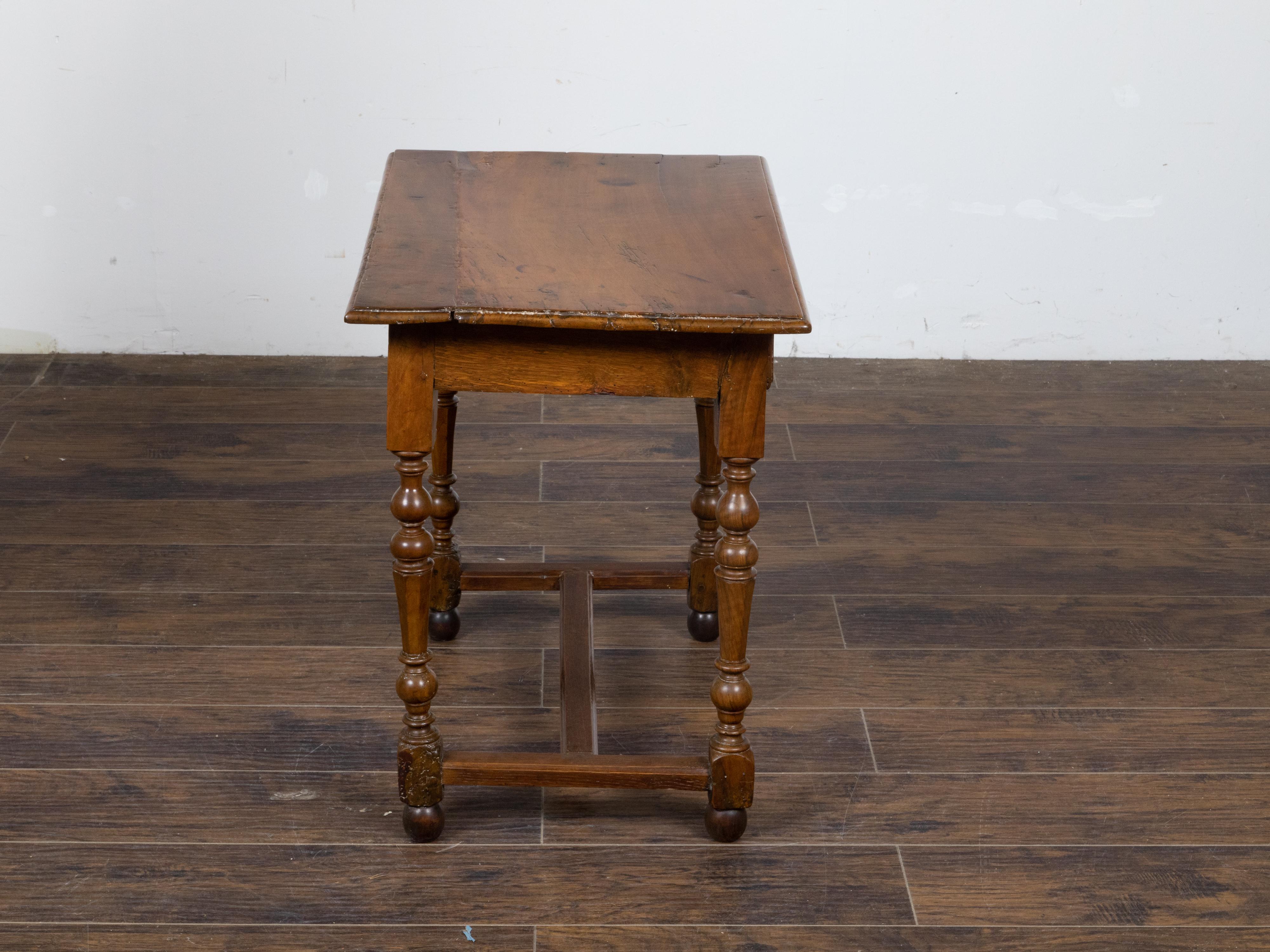19th Century French 1800s Walnut Side Table with Single Drawer and Turned Baluster Legs