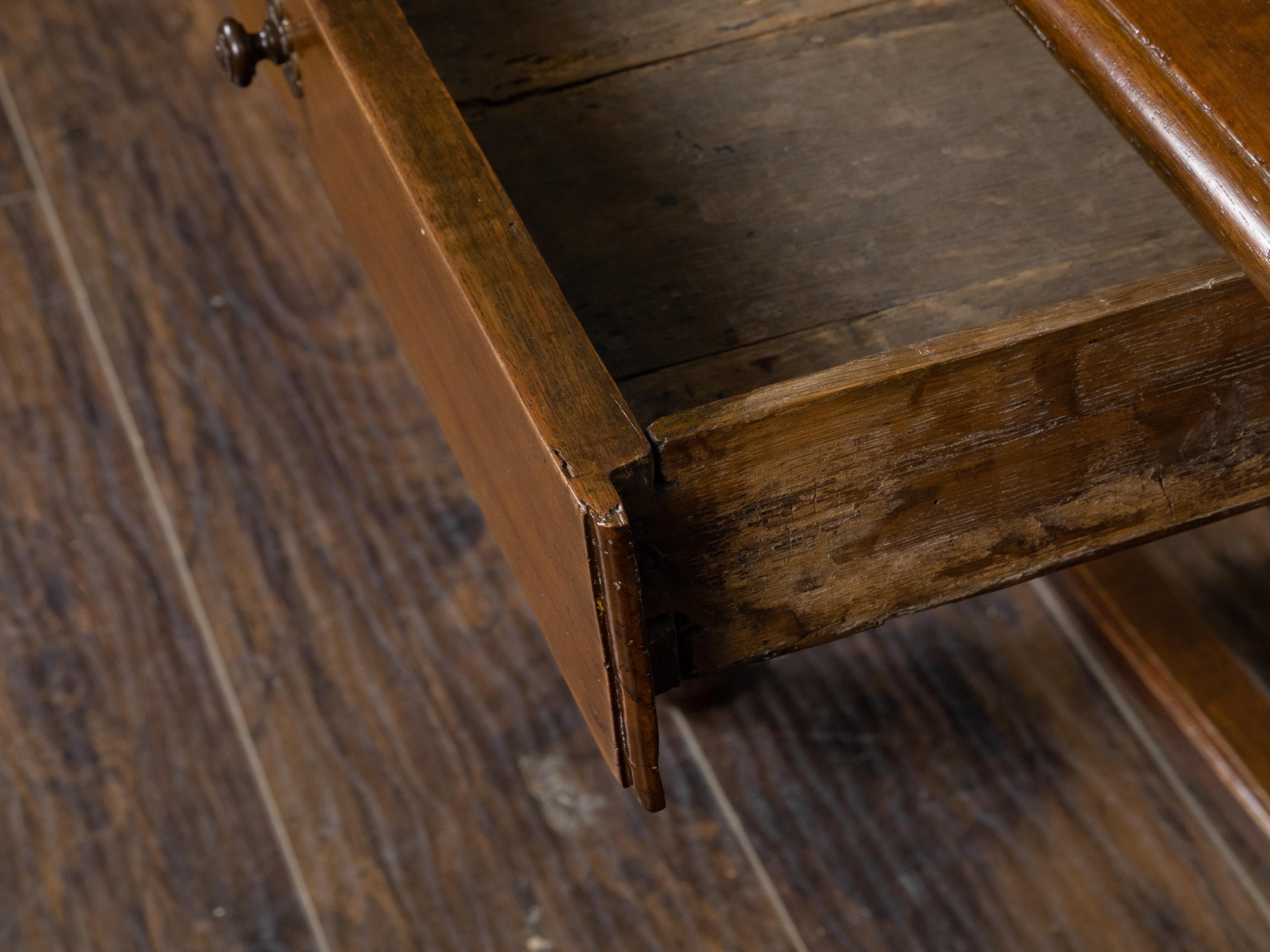 French 1800s Walnut Side Table with Single Drawer and Turned Baluster Legs 5