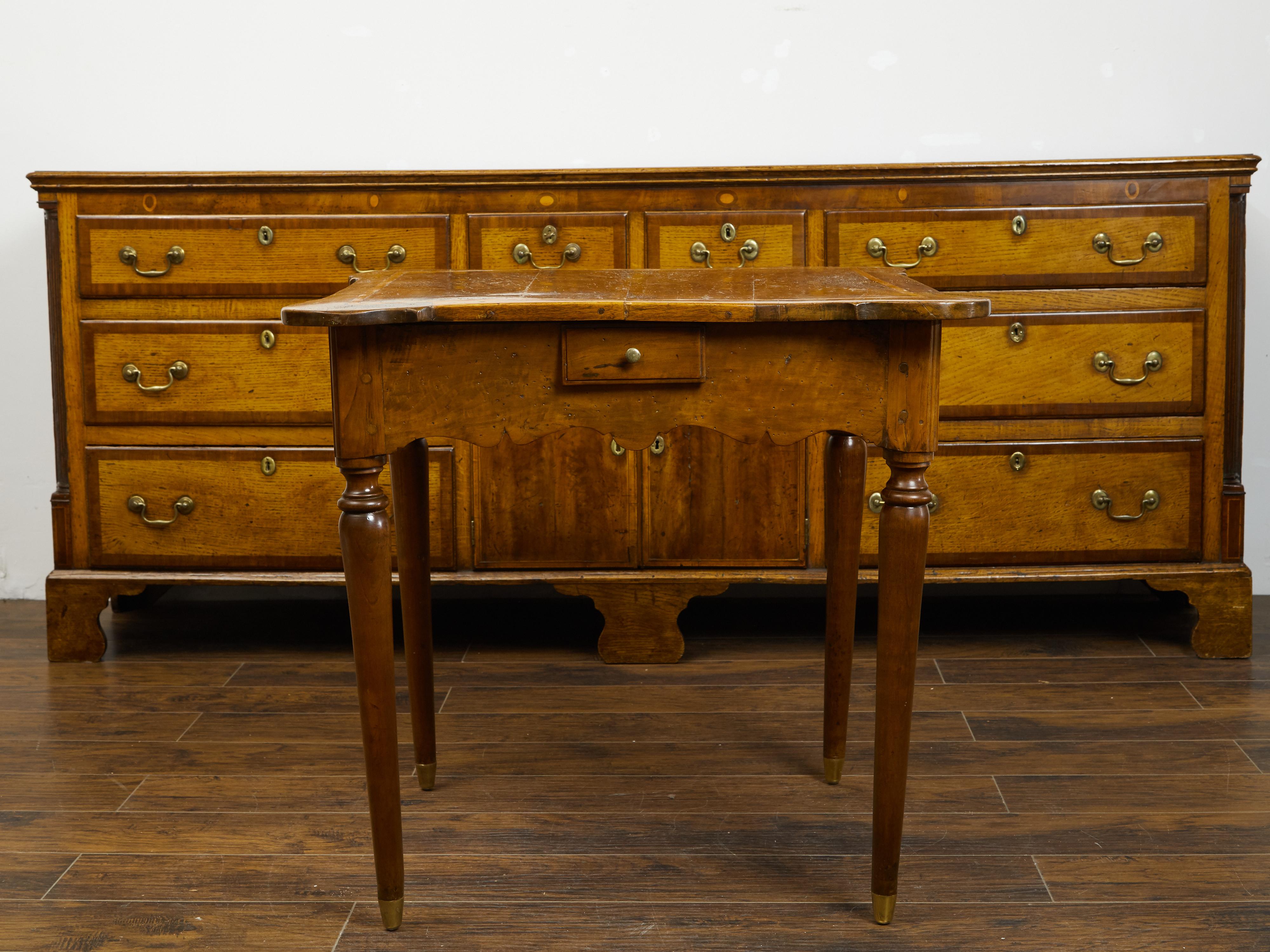 French 1800s Walnut Table with Banding, Four Petite Drawers and Carved Apron For Sale 5