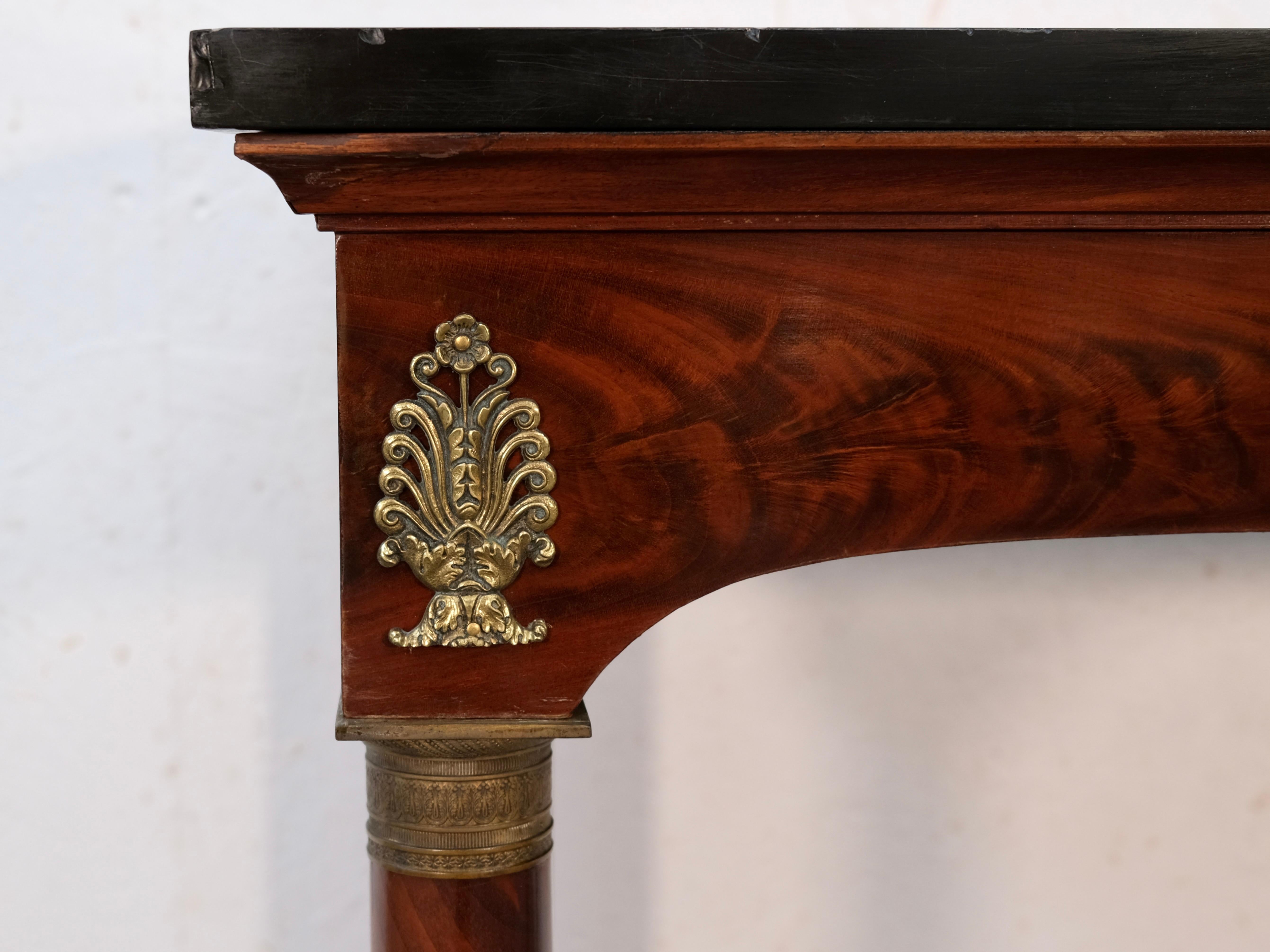 19th Century French 1810s Empire Console Table in Mahogany with Marble Top For Sale
