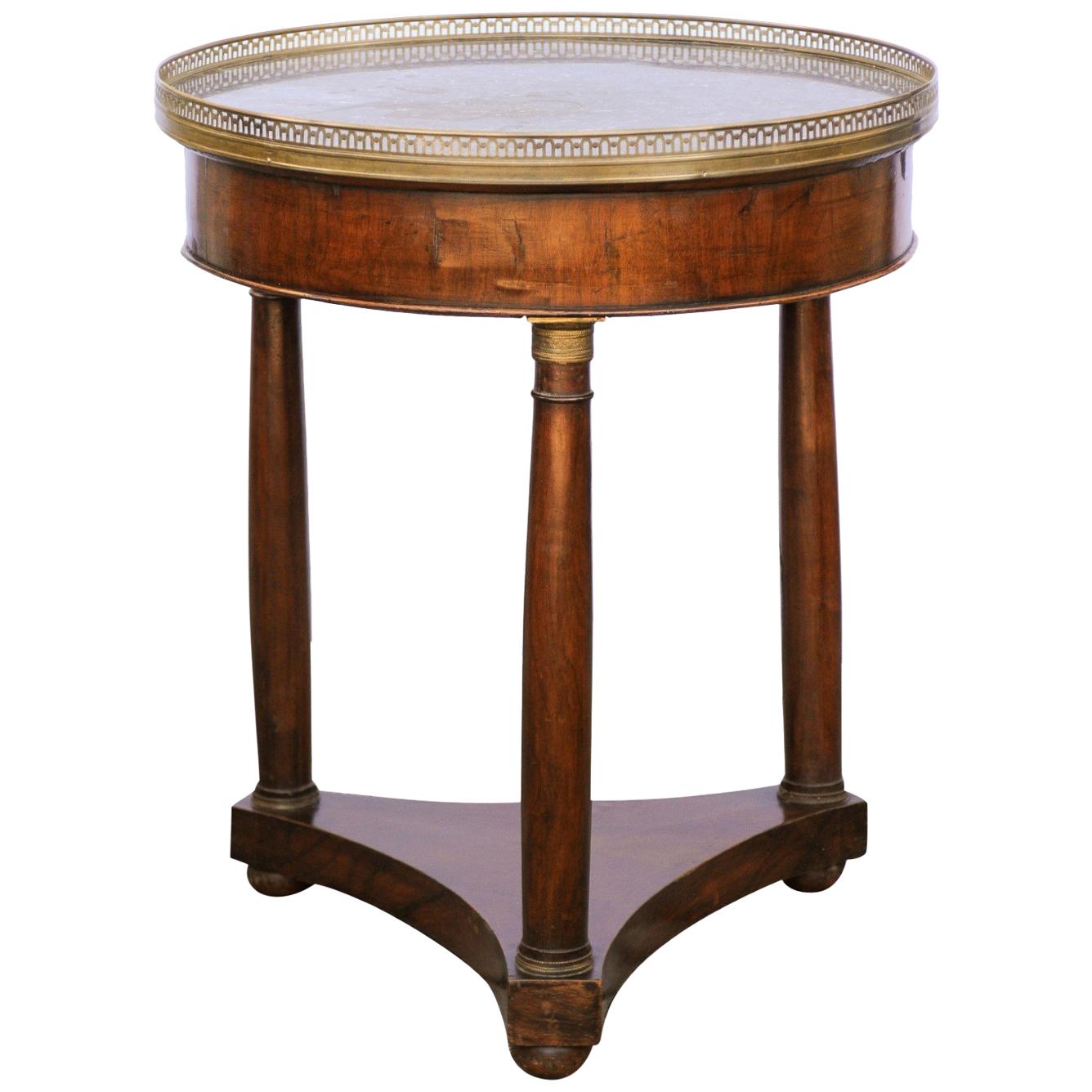 French 1810s Empire Period Walnut Guéridon Table with Bronze Mounts and Shelf