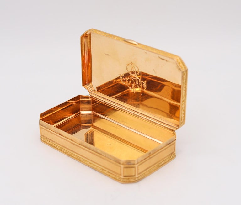 French 1819-1838 Neoclassical Louis XVI Rectangular Snuff Box Labrated ...