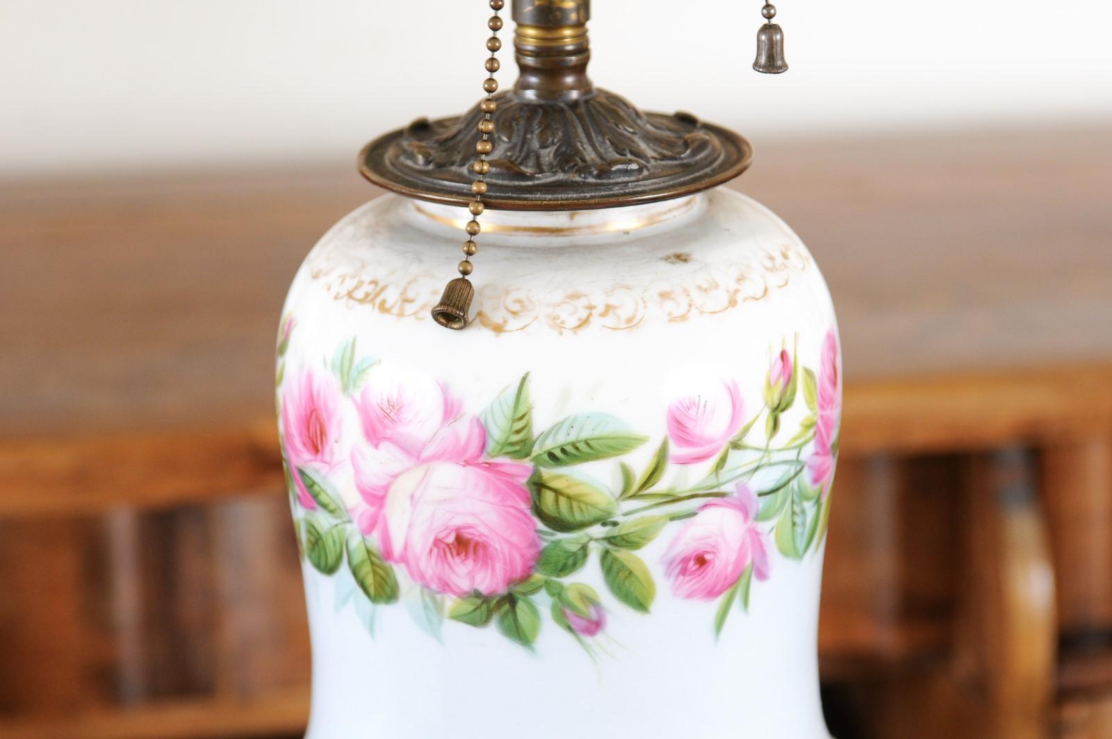 Lampe à huile en porcelaine française des années 1820 transformée en lampe de bureau câblée pour les États-Unis en vente 8