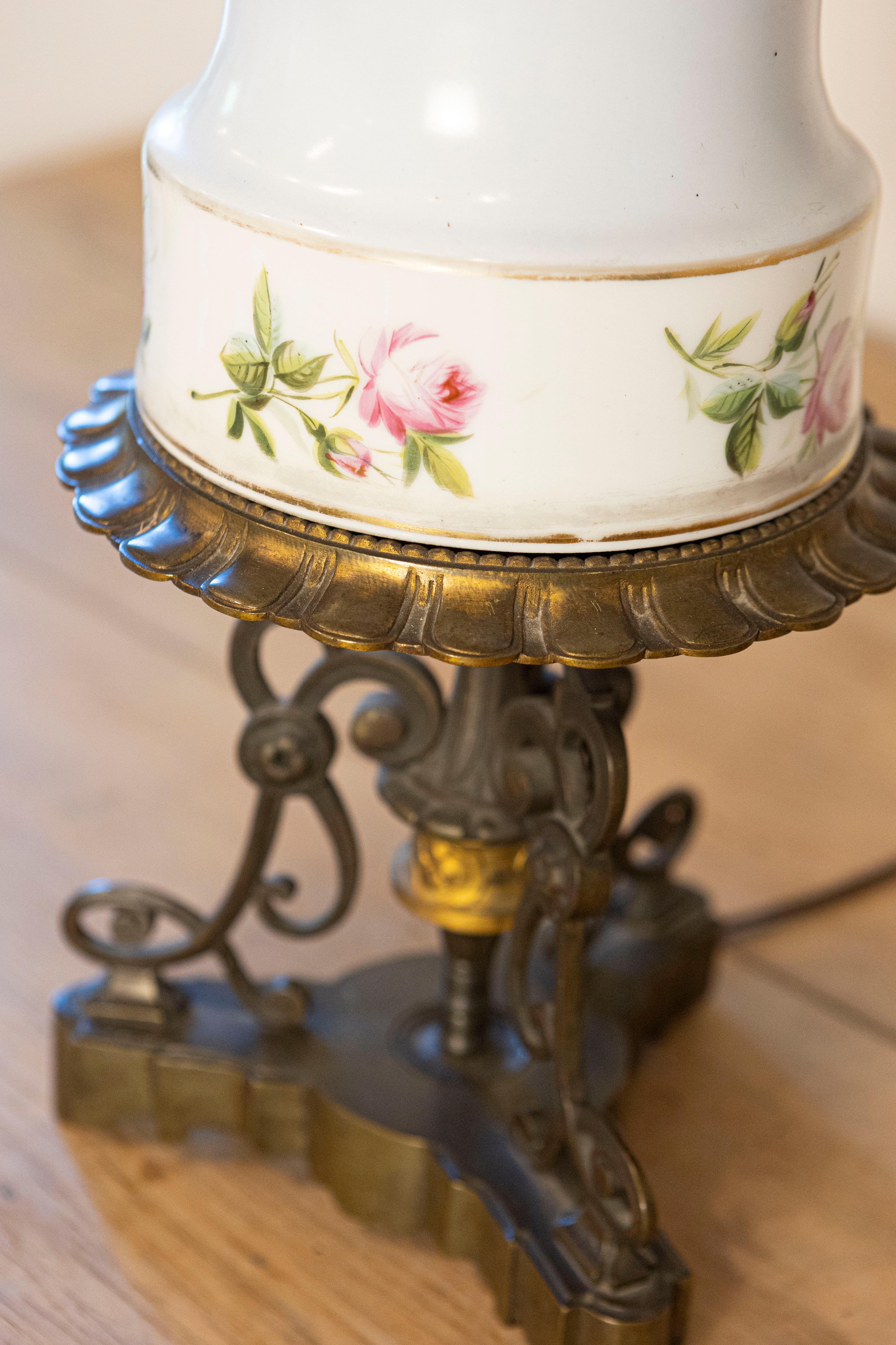 French 1820s Porcelain Oil Lamp Transformed into a Table Lamp Wired for the US 2