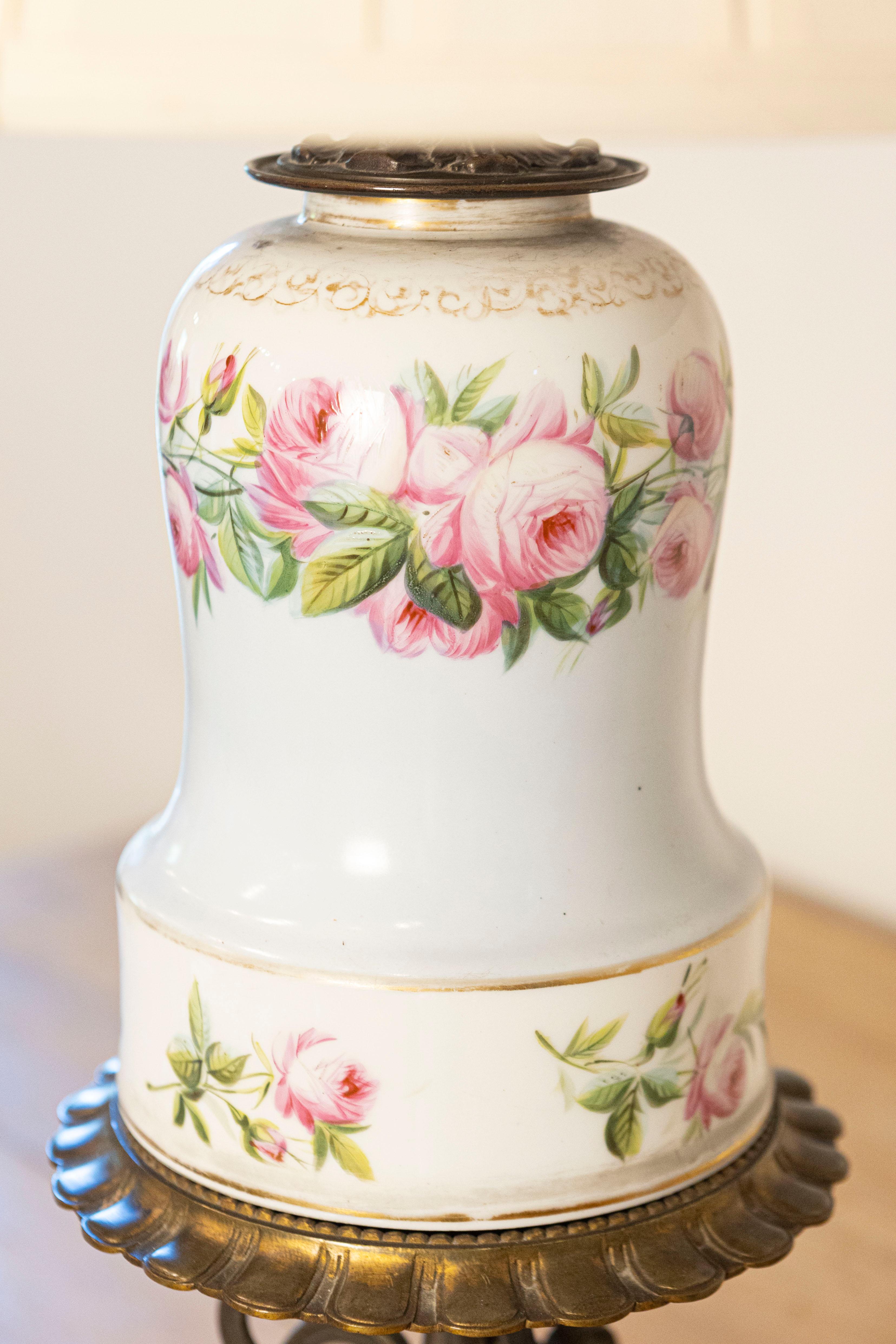 French 1820s Porcelain Oil Lamp Transformed into a Table Lamp Wired for the US 3