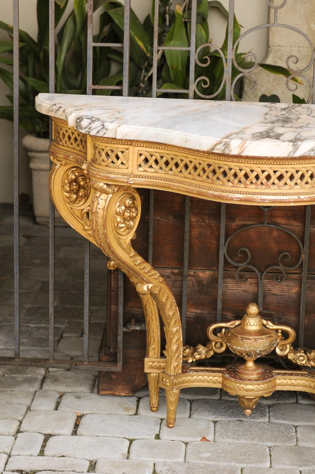 19th Century French 1820s Restauration Period Carved Giltwood Console Table with Marble Top