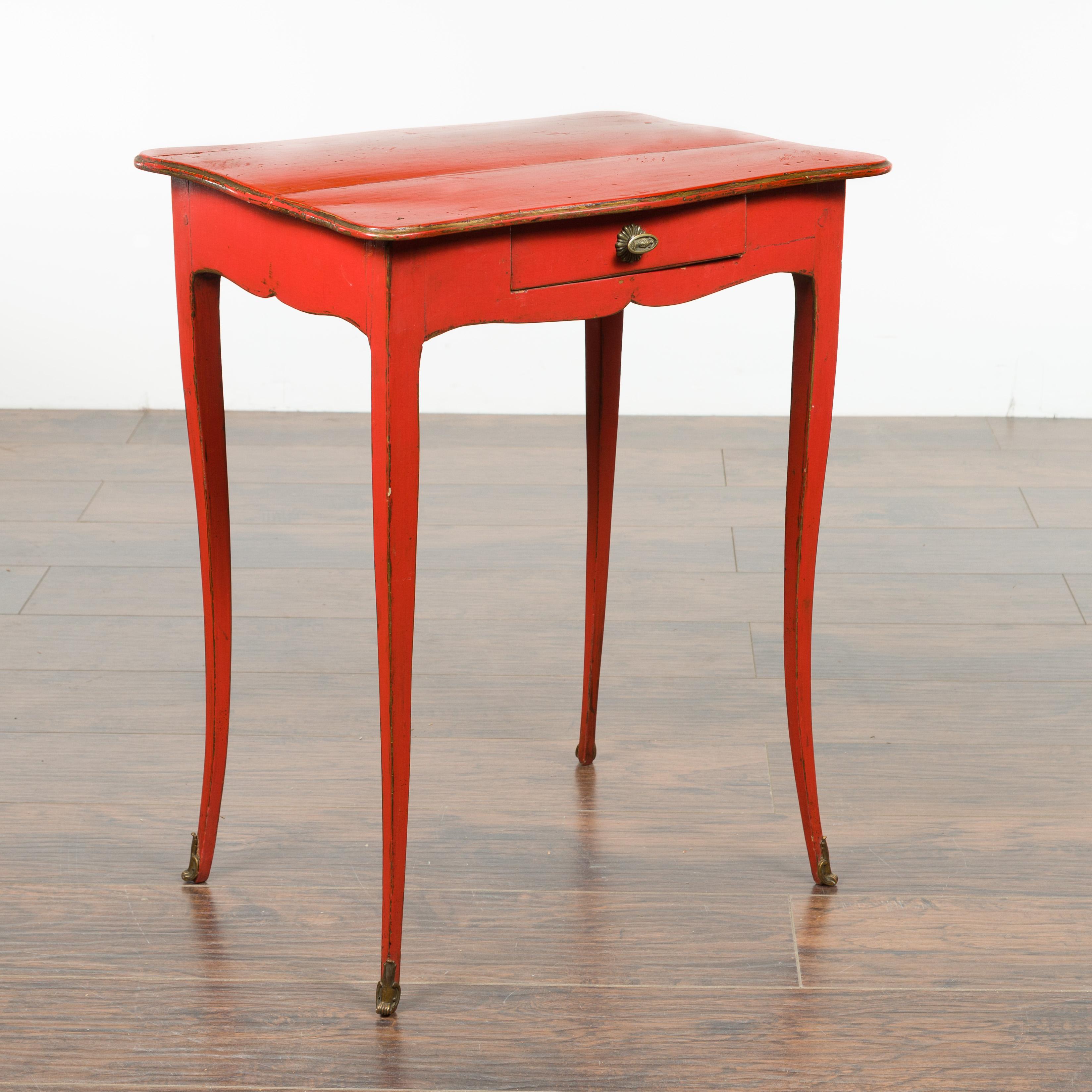 French 1820s Restauration Period Red Side Table with Serpentine Top and Drawer For Sale 5