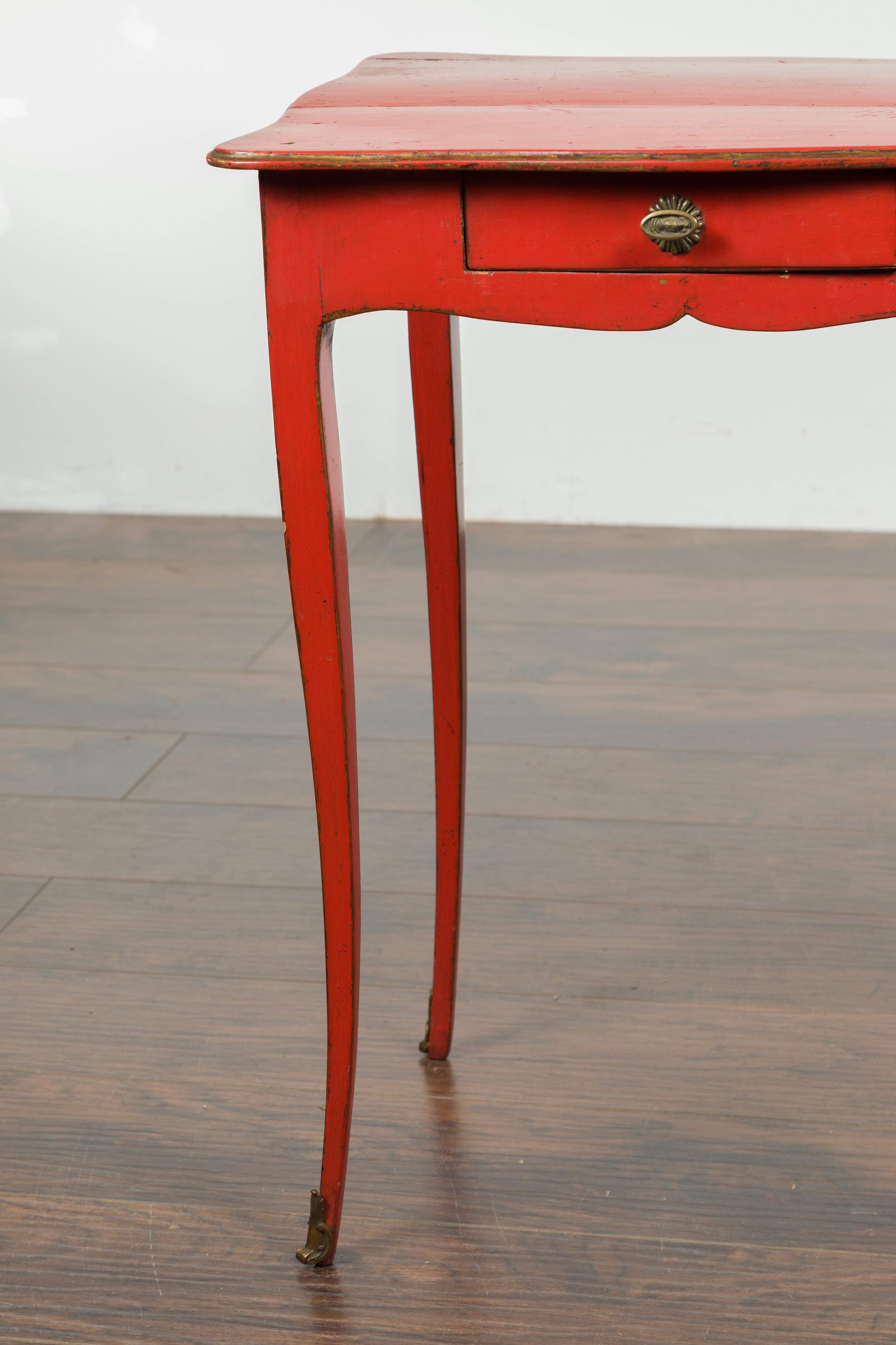French 1820s Restauration Period Red Side Table with Serpentine Top and Drawer For Sale 1