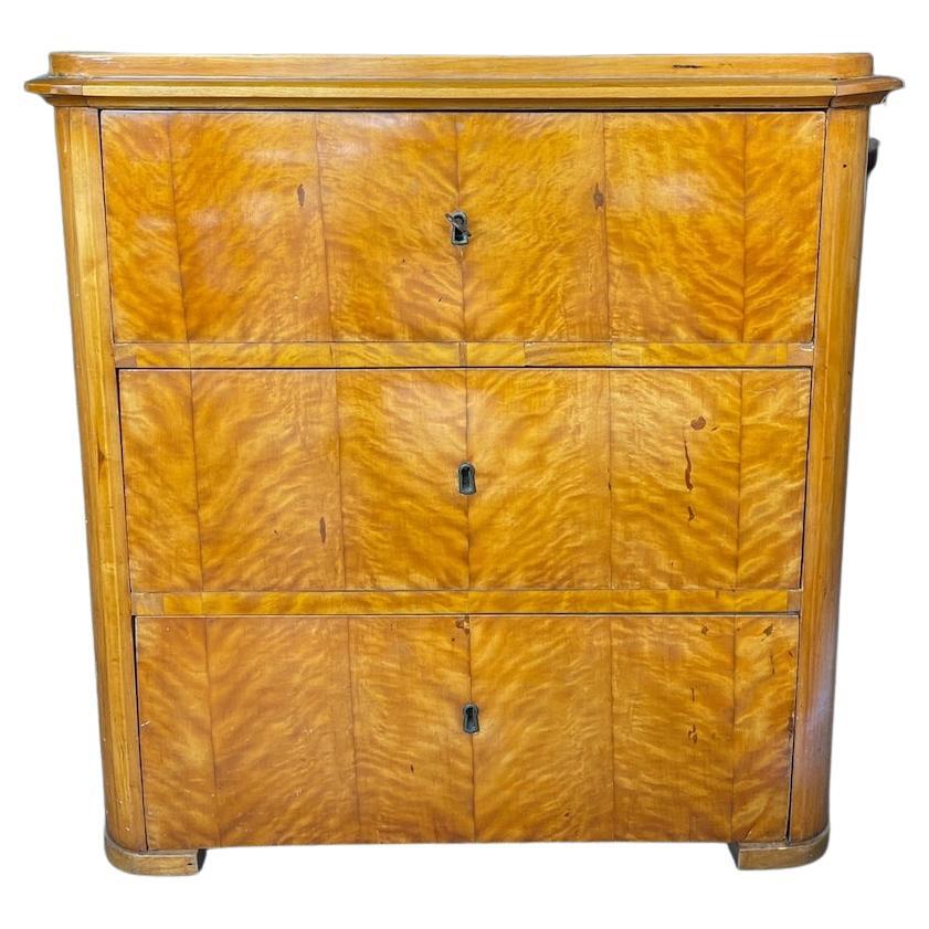 French 1840s Biedermeier Chest of Drawers with Three Drawers For Sale