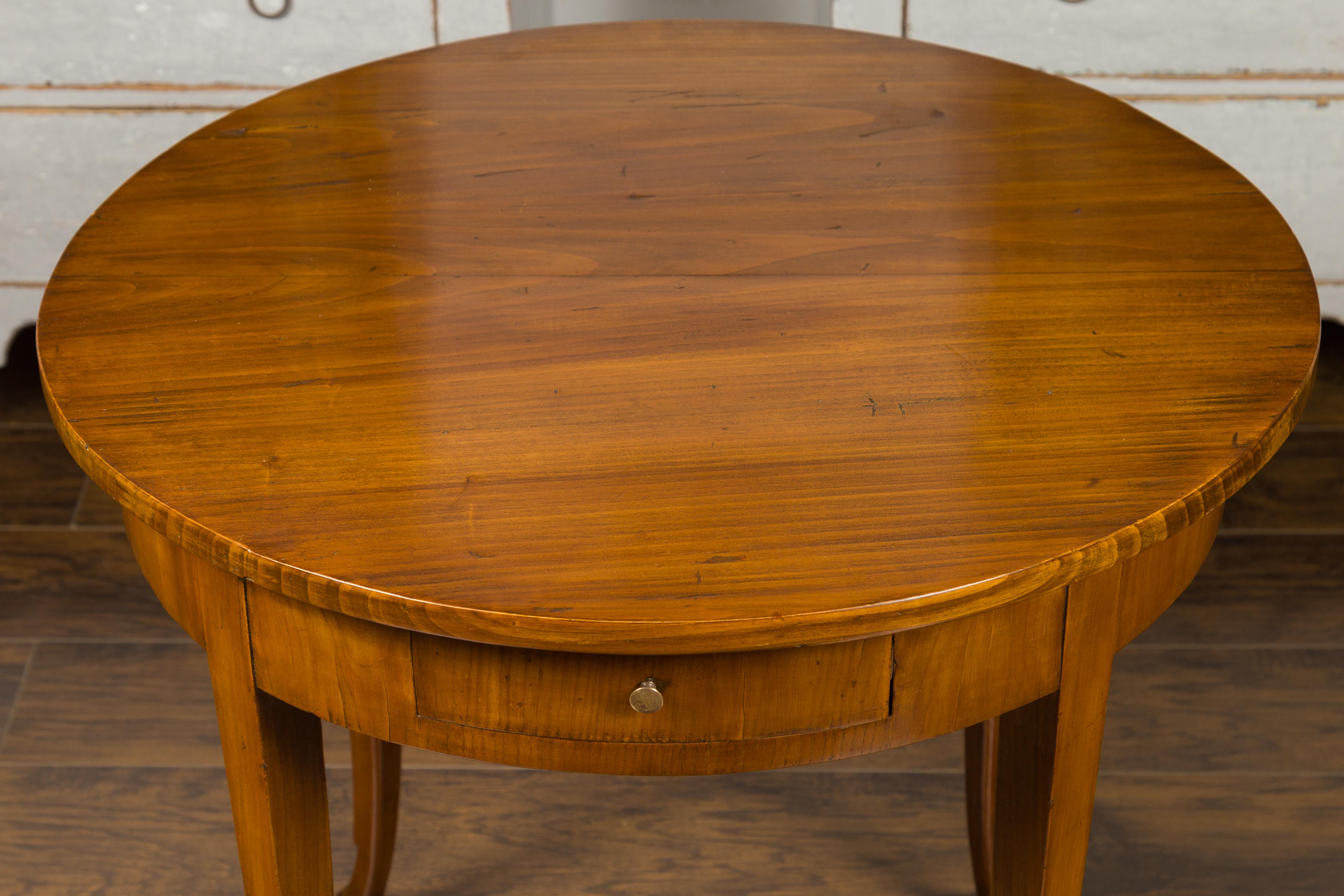 French 1840s Louis-Philippe Walnut Table with Single Drawer and Paw Feet In Good Condition In Atlanta, GA