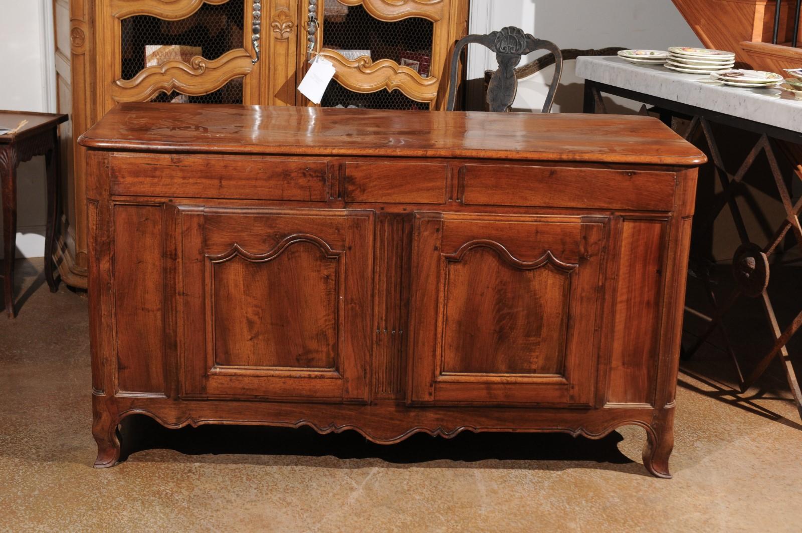 French 1840s Louis XV Style Walnut Double-Sided Buffet with Drawers and Doors 6