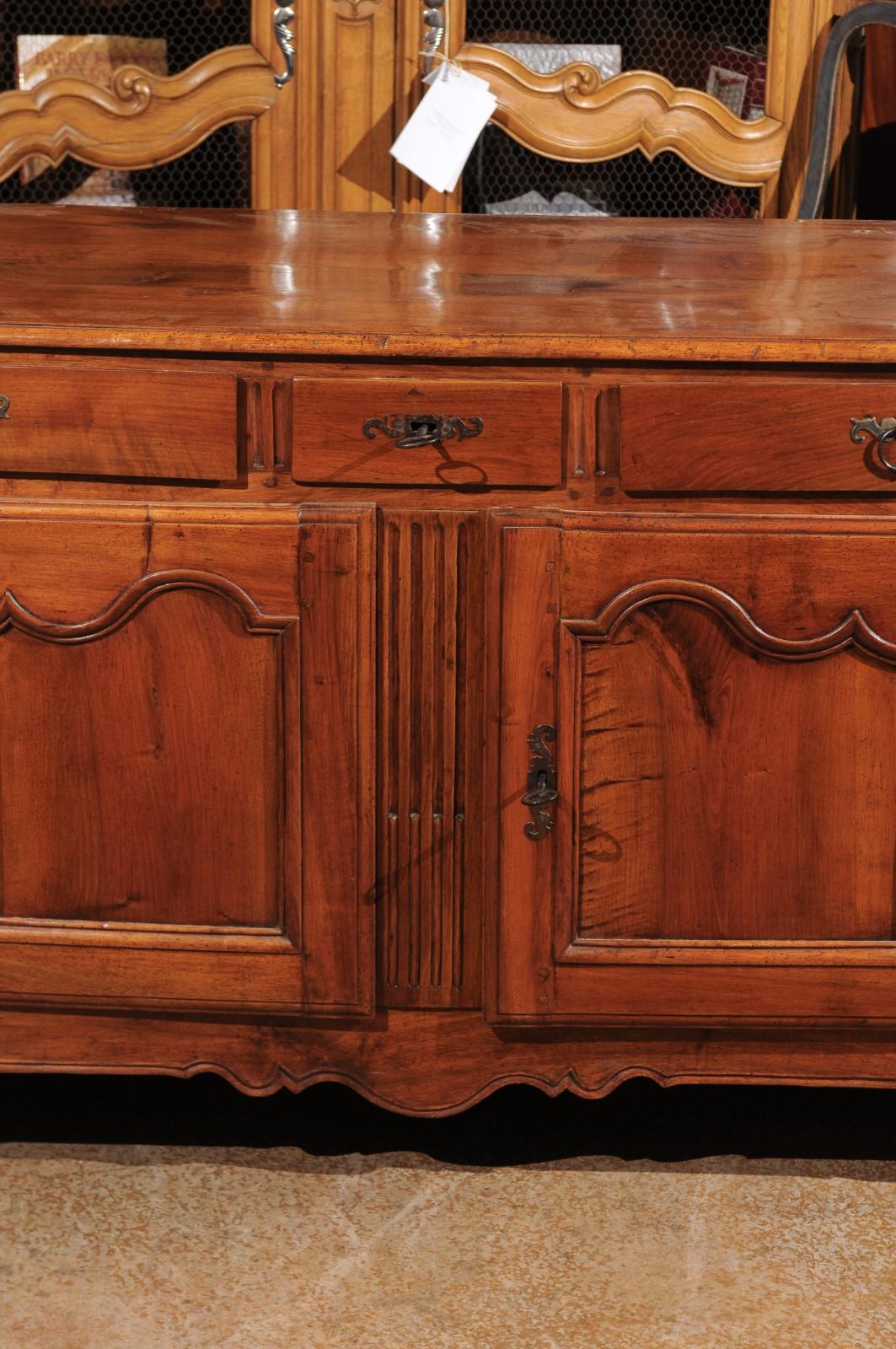 French 1840s Louis XV Style Walnut Double-Sided Buffet with Drawers and Doors 12