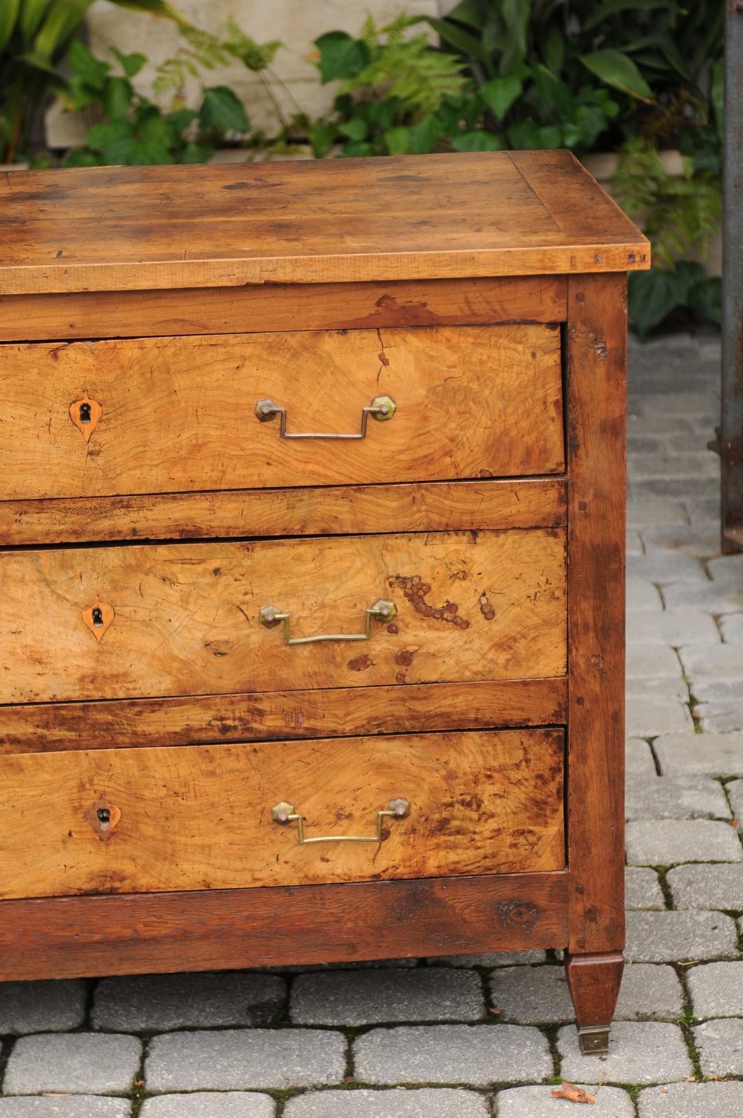 French 1840s Neoclassical Style Burl Elm Three-Drawer Commode with Tapered Feet 1