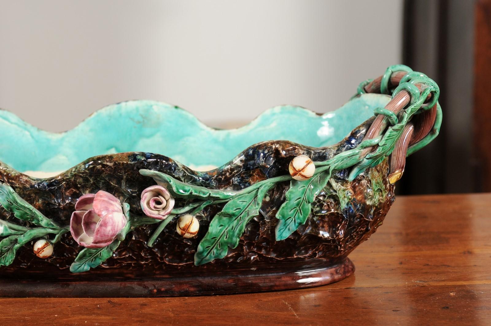 French 1850s Barbotine Majolica Jardinière by Thomas Sargent with Floral Décor For Sale 5