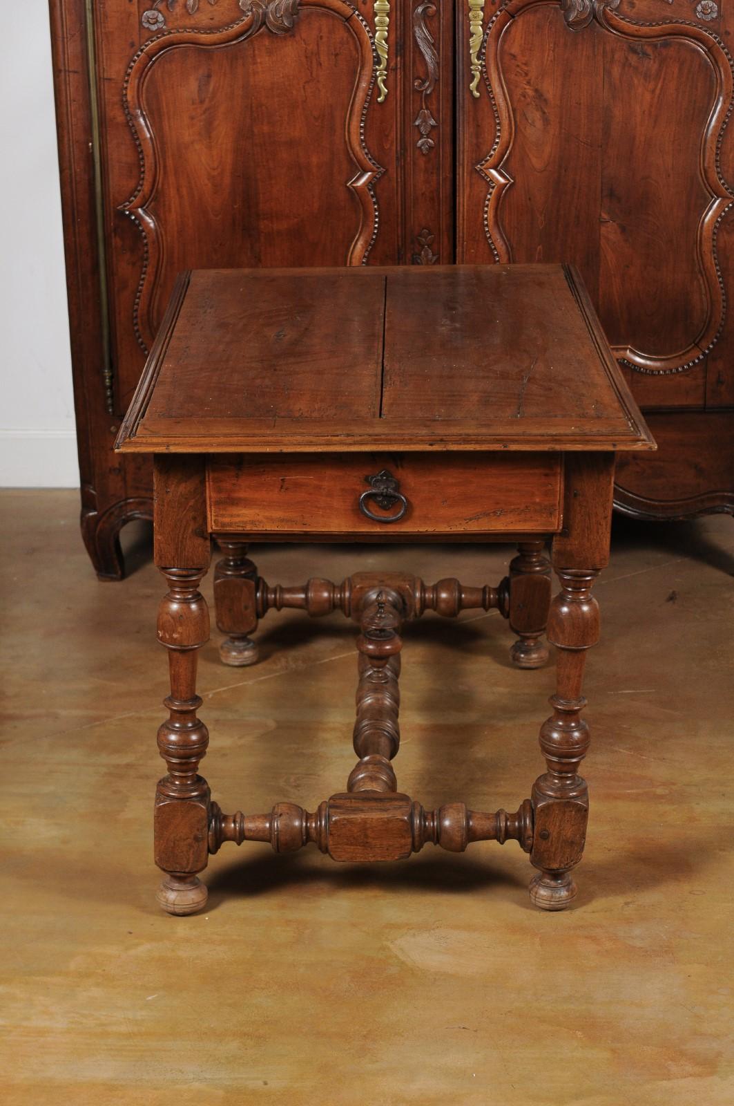 French 1850s Louis XIII Style Cherry Table with Lateral Drawer and Turned Legs In Good Condition For Sale In Atlanta, GA