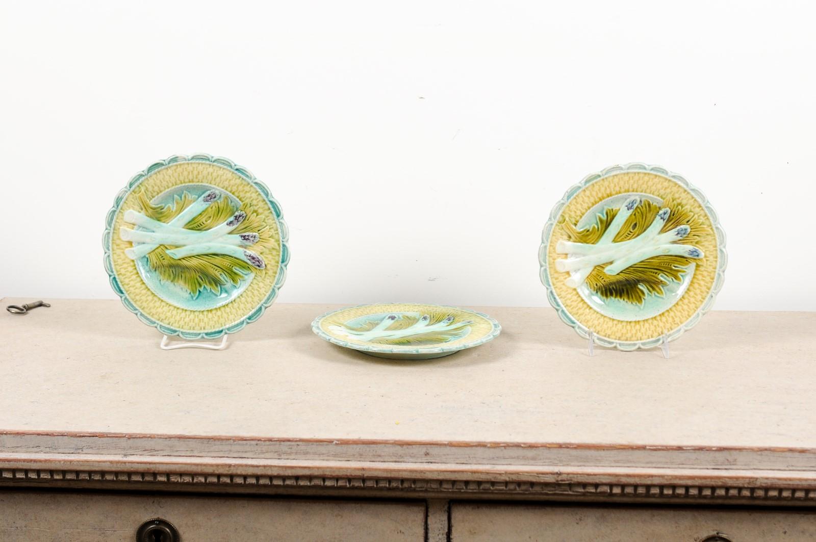 Napoleon III French 1850s Majolica Asparagus Plate with Scalloped Edge, Three Available For Sale