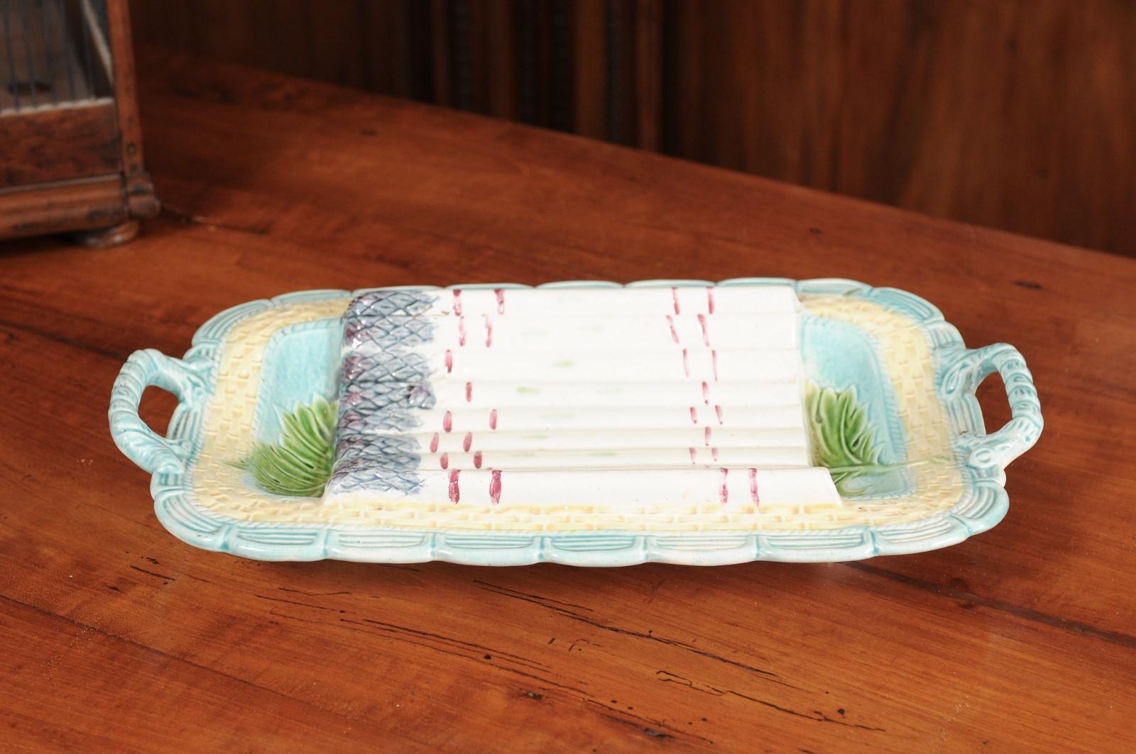 Assiette à asperges en majolique française des années 1850 aux tons violet, turquoise et jaune 1