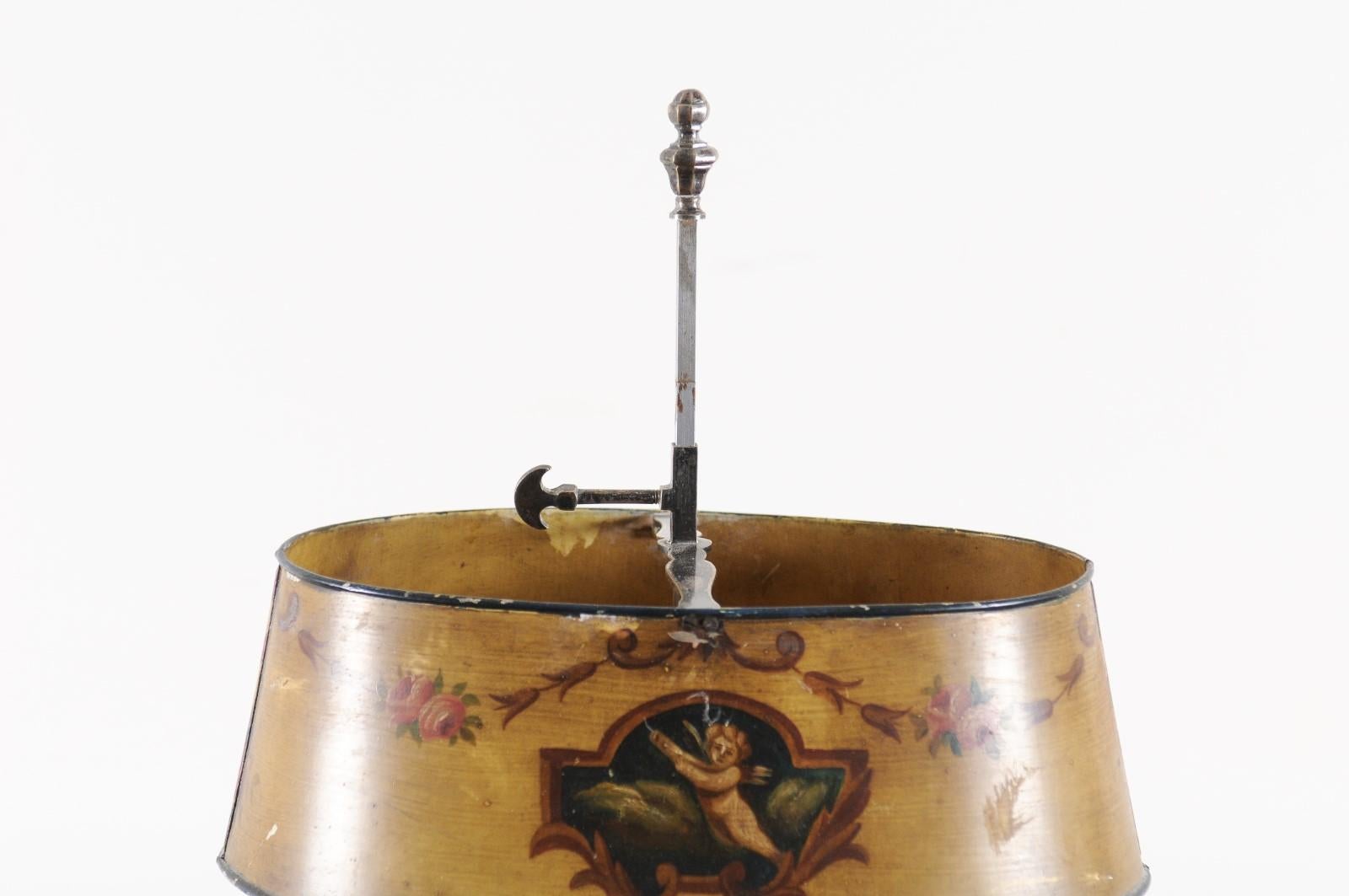 French 1850s Napoléon III Painted Tôle Two-Light Lamp with Cherub and Roses In Good Condition For Sale In Atlanta, GA